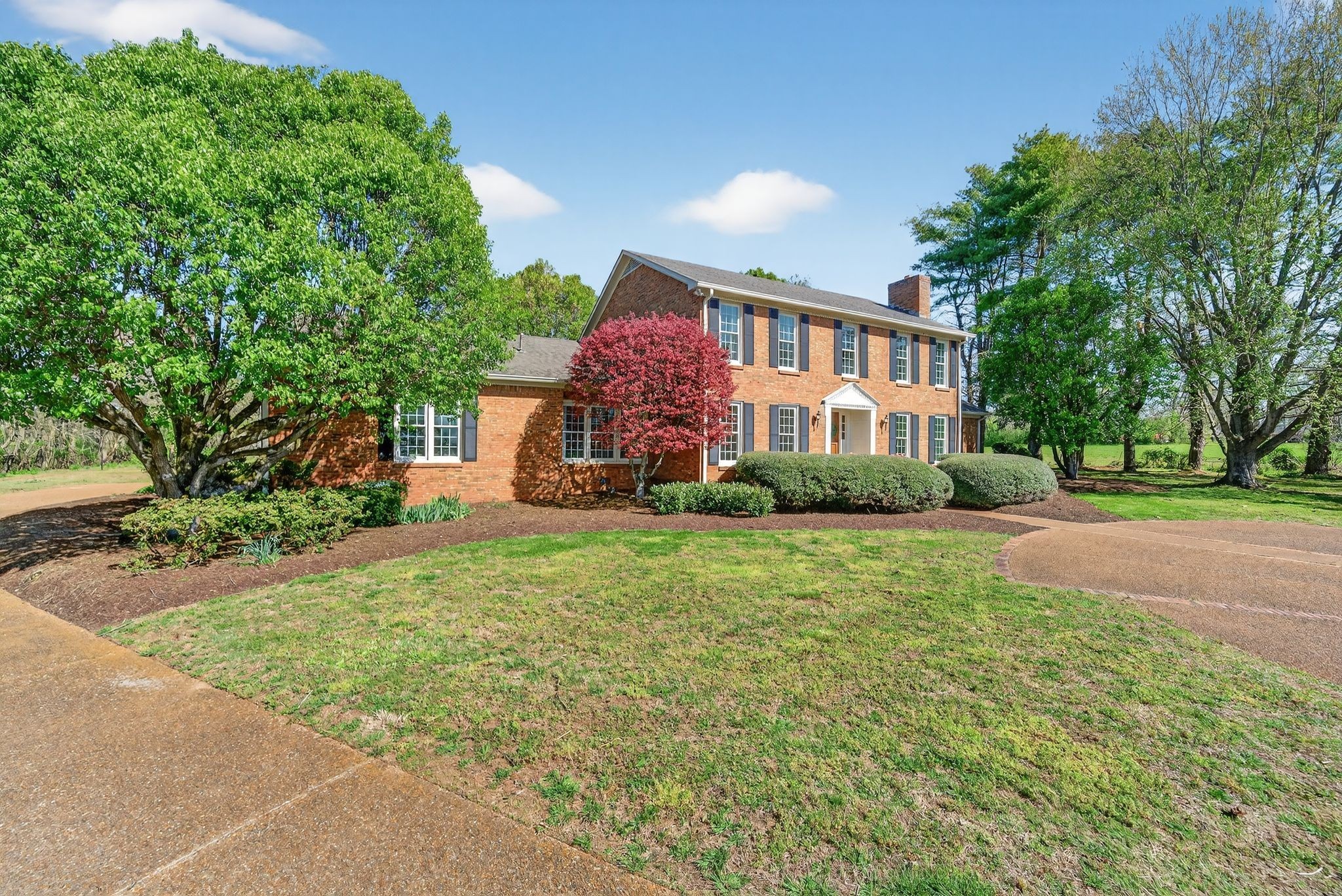 1553 N Main St