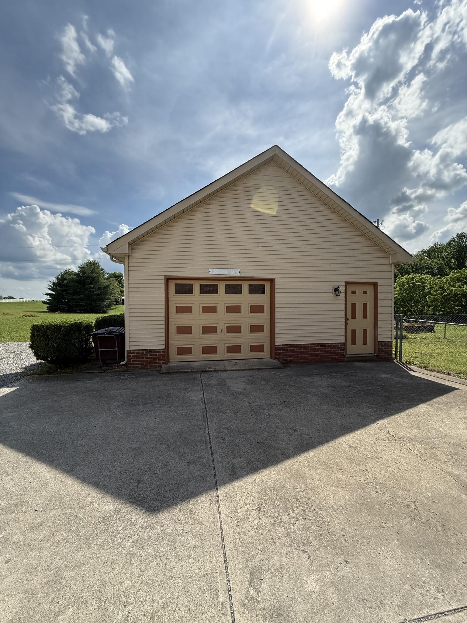 3168 Maxey Rd Property Photo 8
