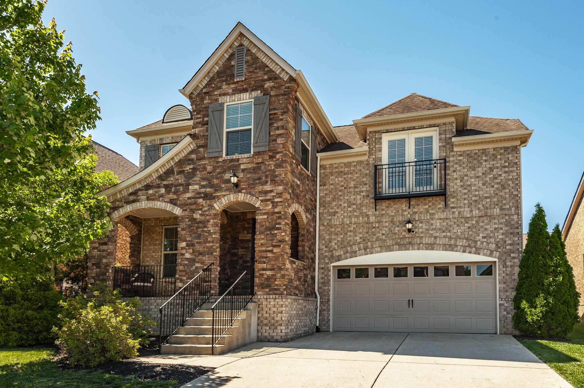 414 Fall Creek Cir Property Photo 1