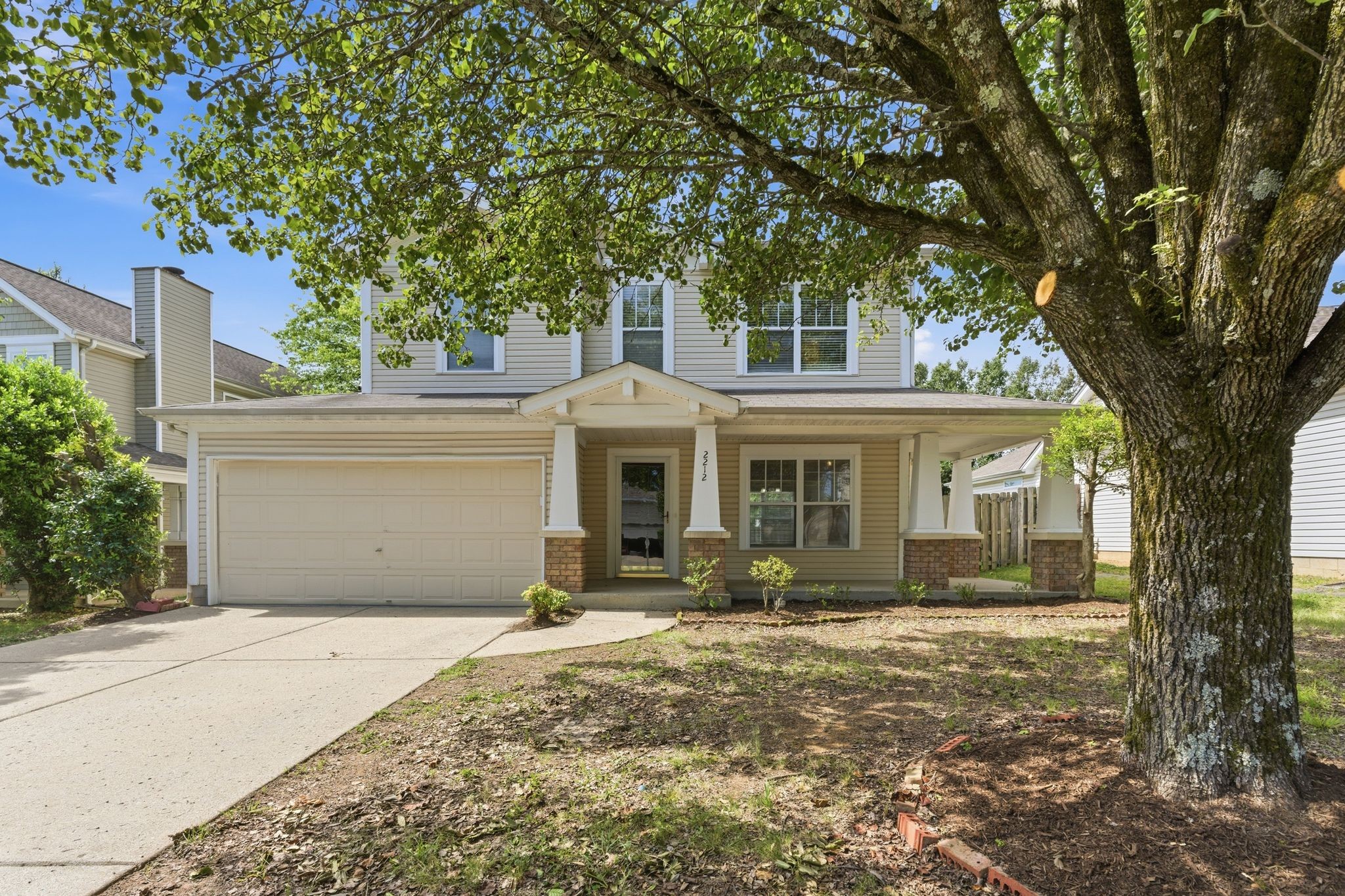 2212 Crescent Valley Ln Property Photo 1
