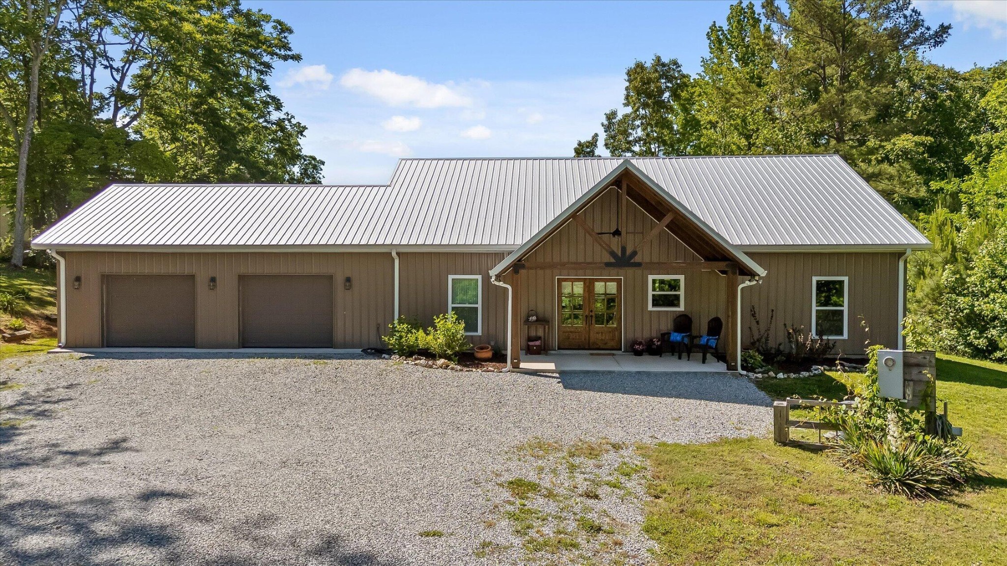 15025 May Road Property Photo 1