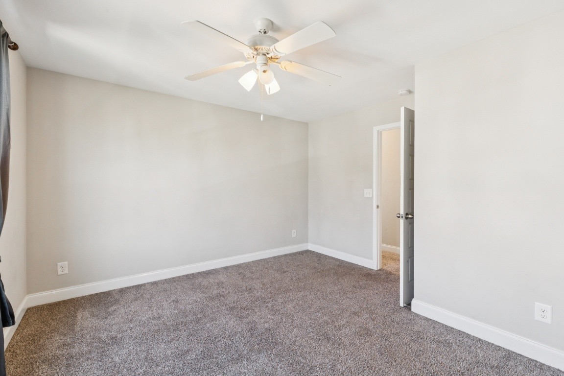 171 Sambar Dr Property Photo 23