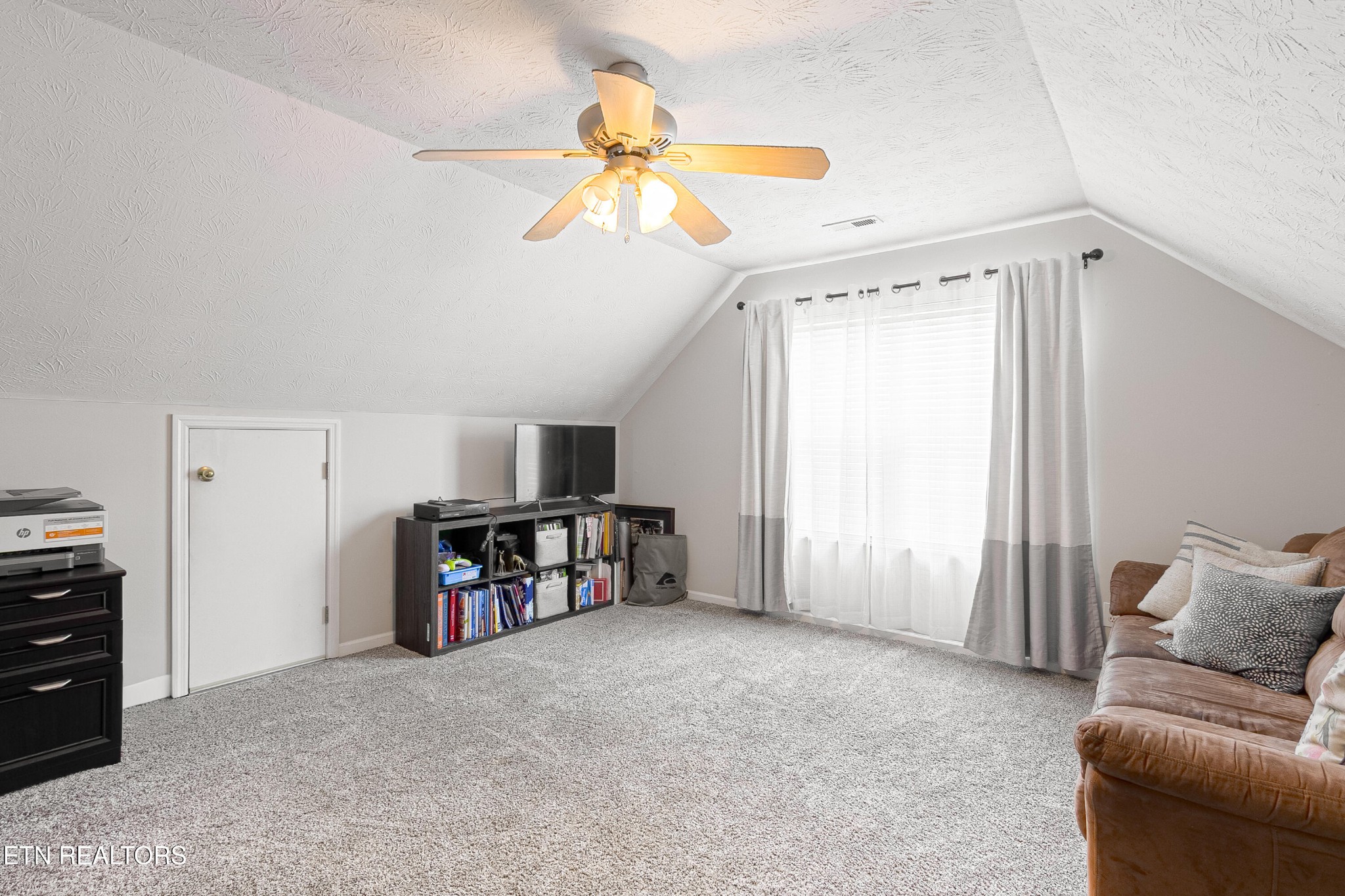 7114 Hannah Brook Rd Property Photo 16
