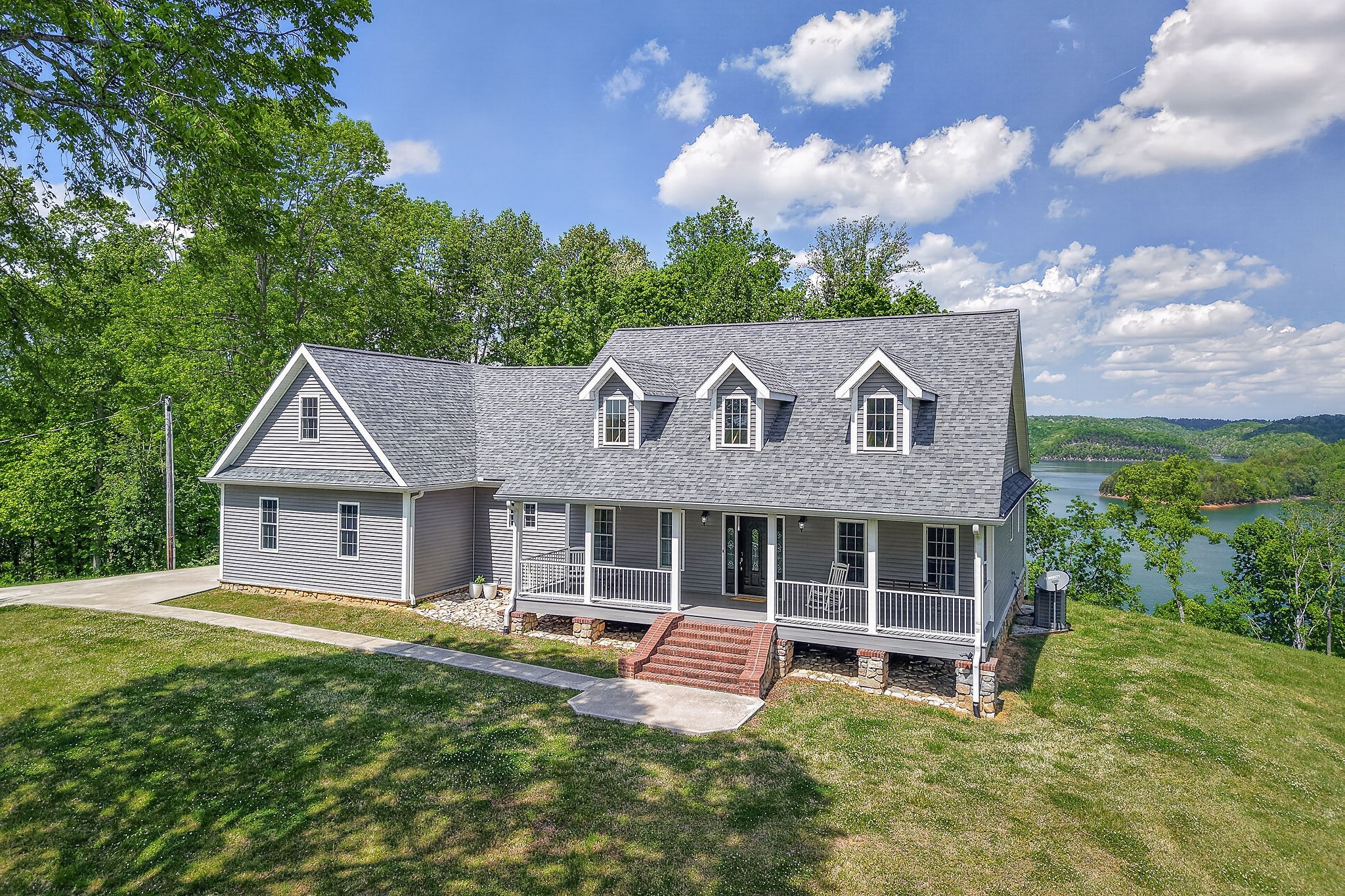 487 Cedar Hill Rd Property Photo 1