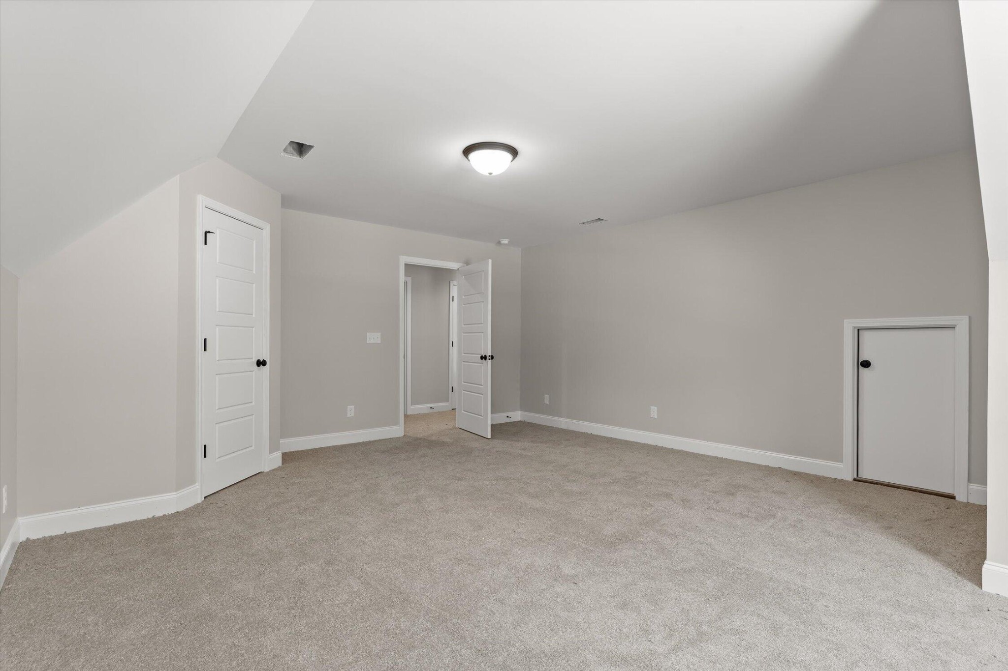 1872 Oakvale Drive Property Photo 43