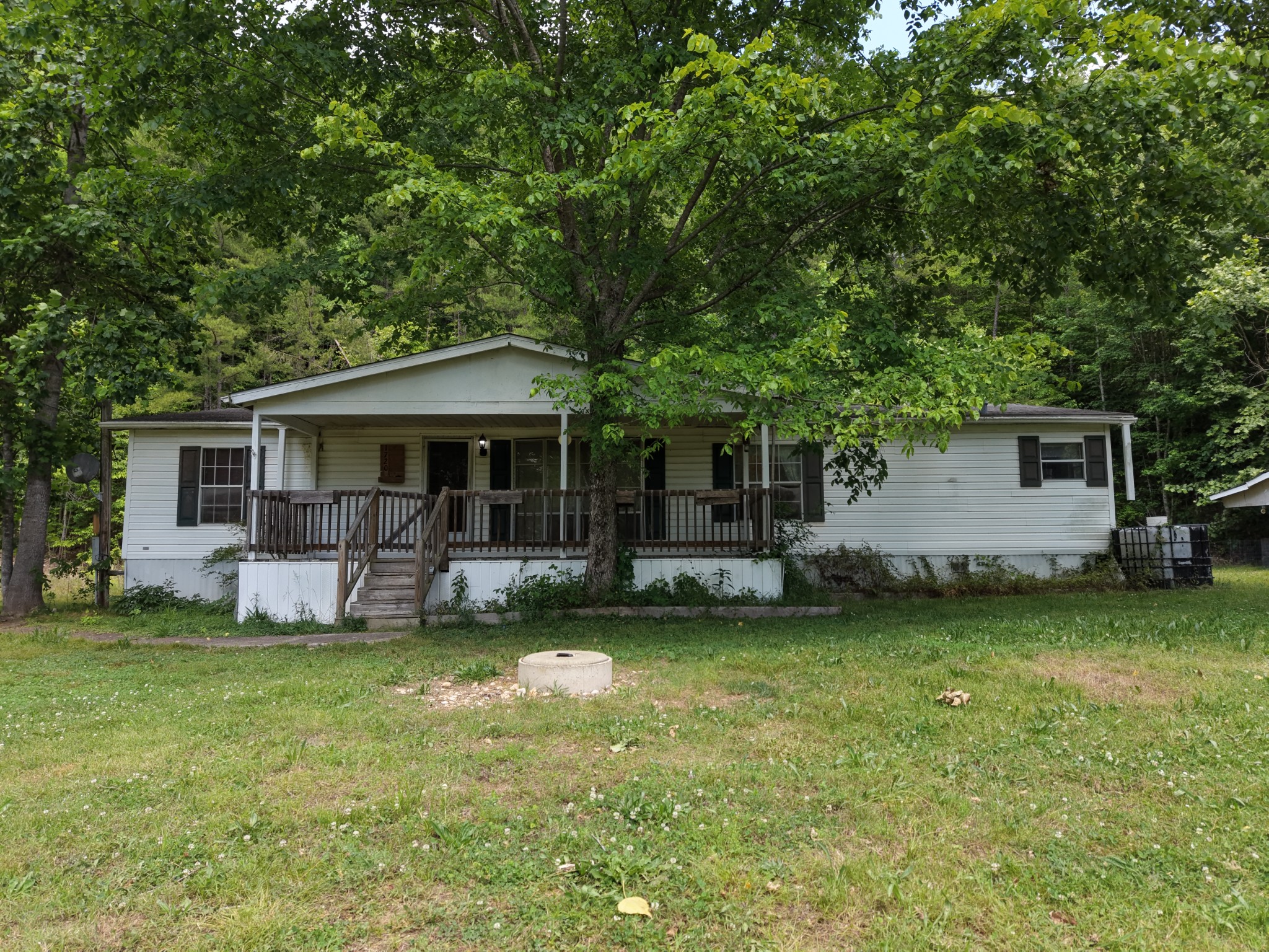 1720 Bear Creek Rd Property Photo 1