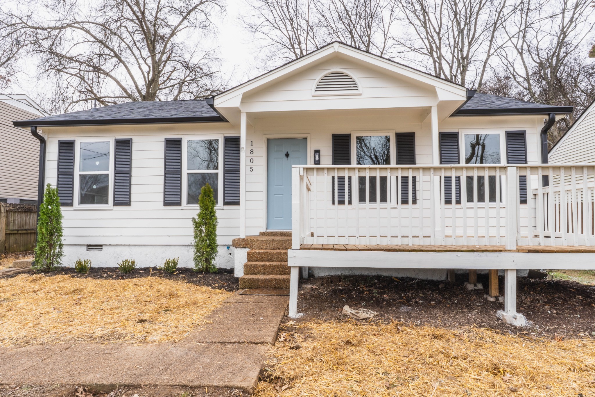 1805 Meadow Cliff Dr Property Photo 1