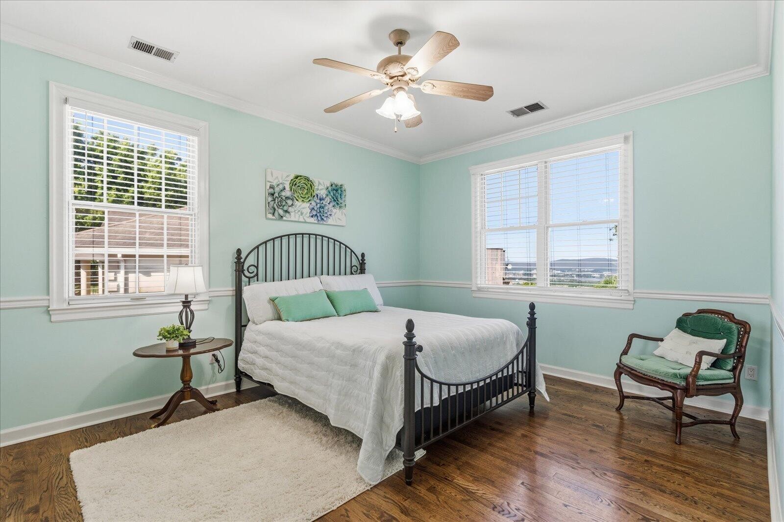 551 N Crest Court Property Photo 35
