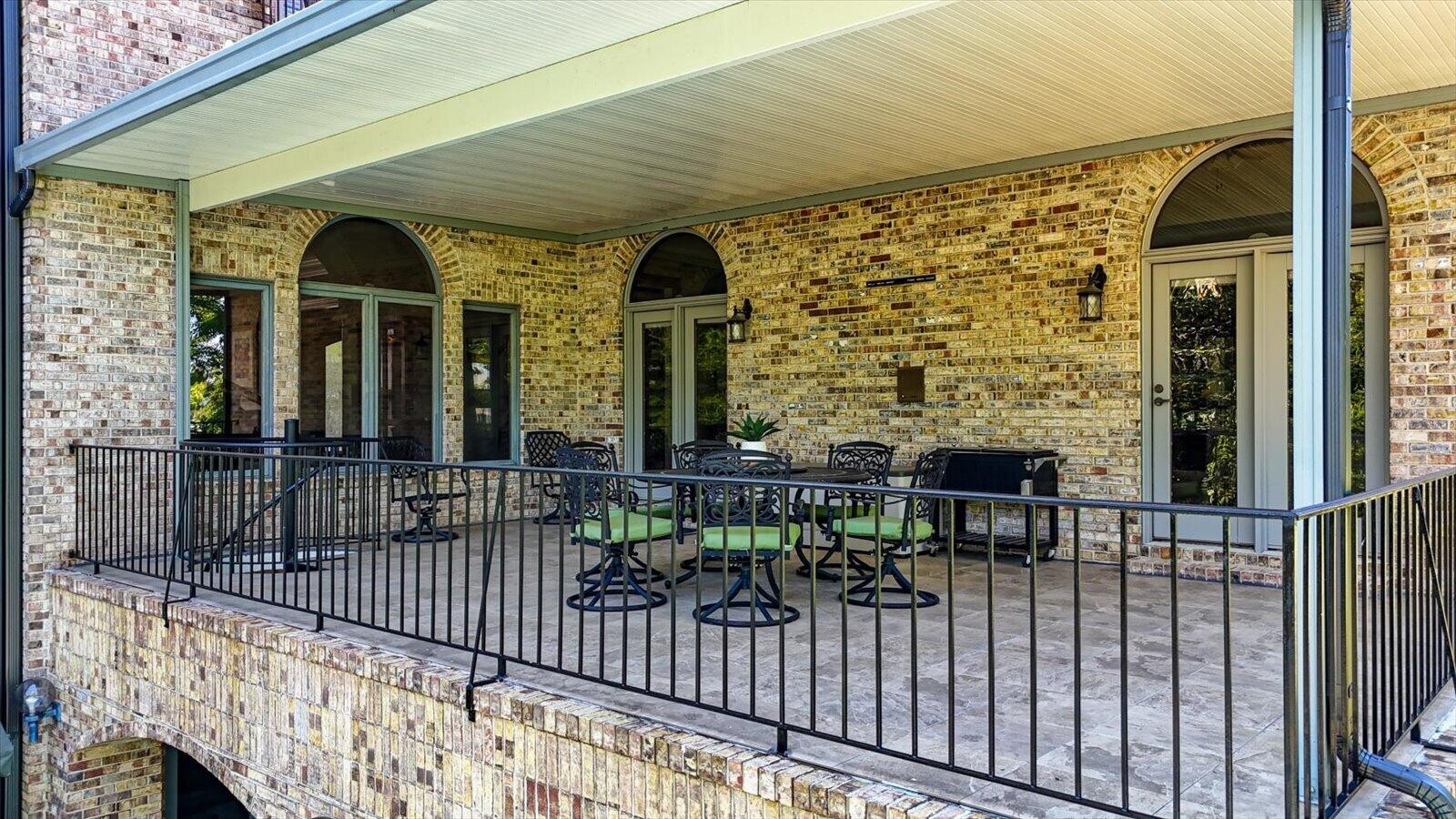 551 N Crest Court Property Photo 46
