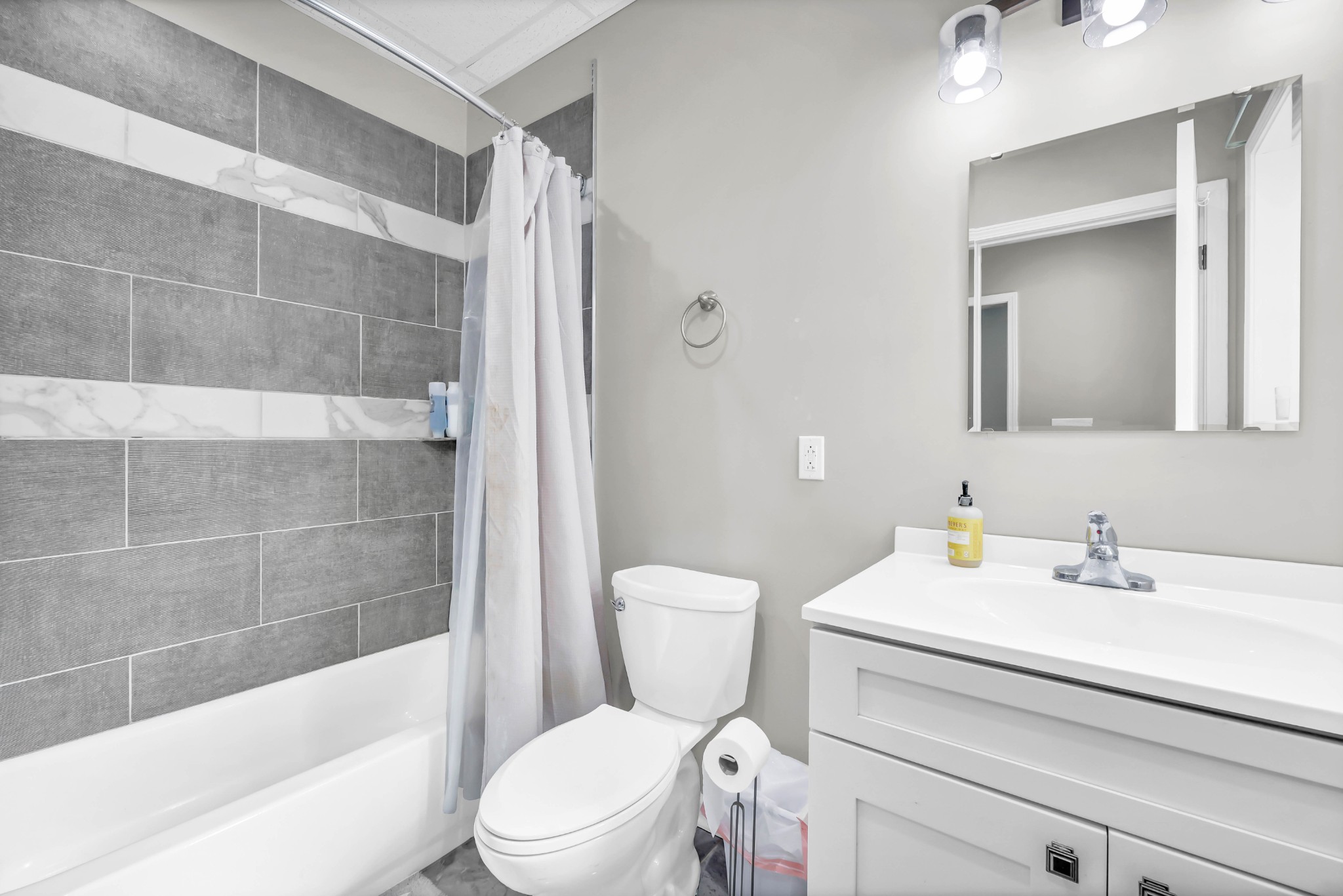 407 Summerfield Dr Property Photo 37