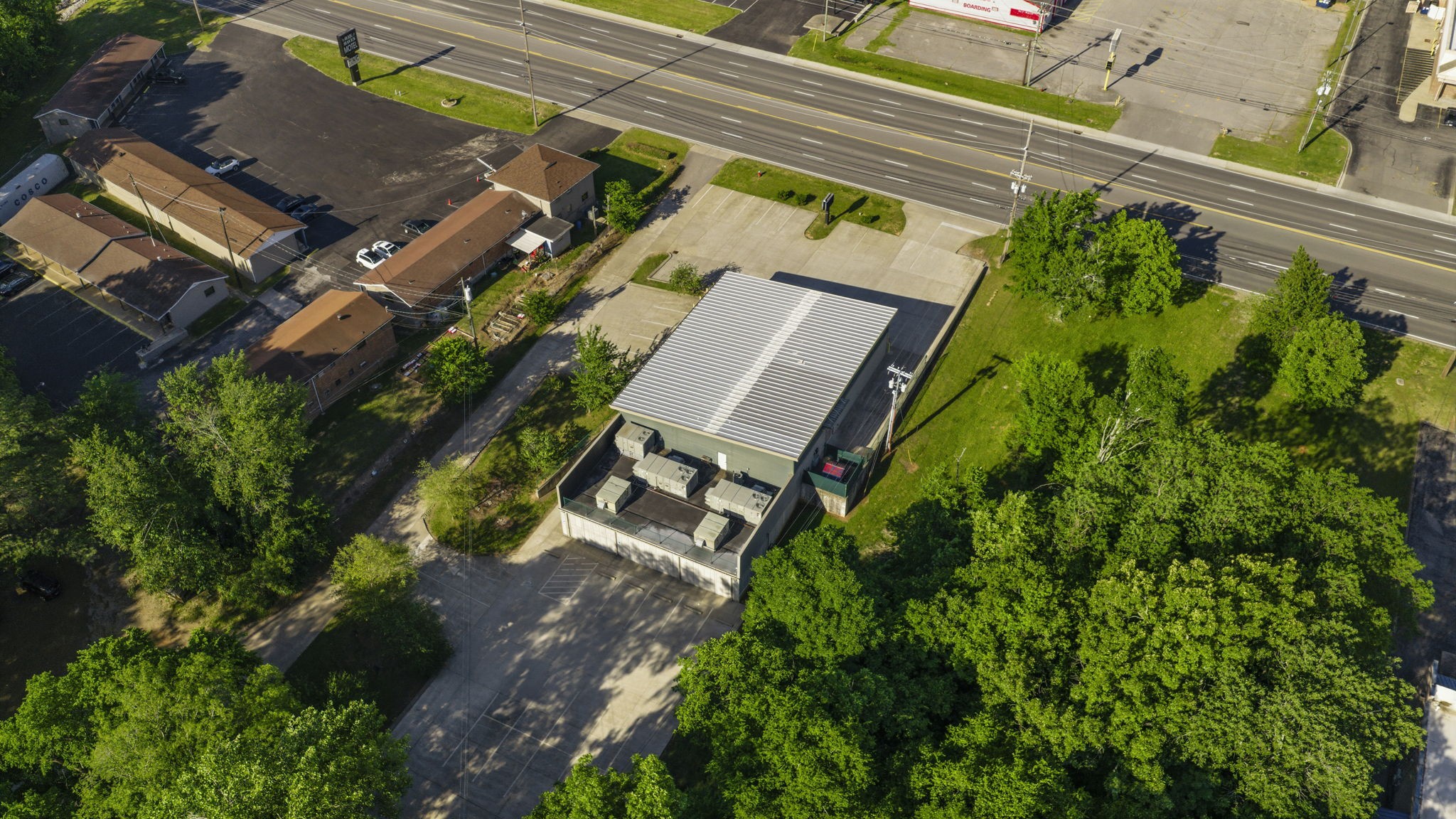 1435 Fort Campbell Blvd Property Photo 12