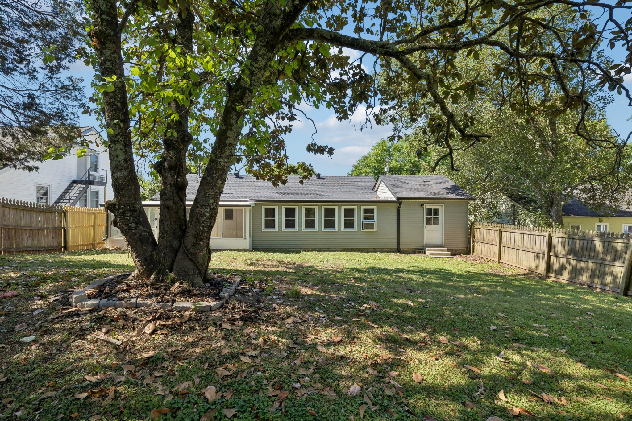 707 Jefferson Ave, E Property Photo 34