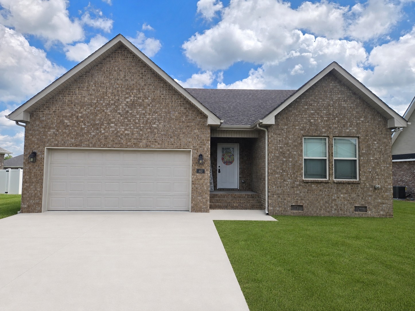 40 Daffodil Dr Property Photo 1