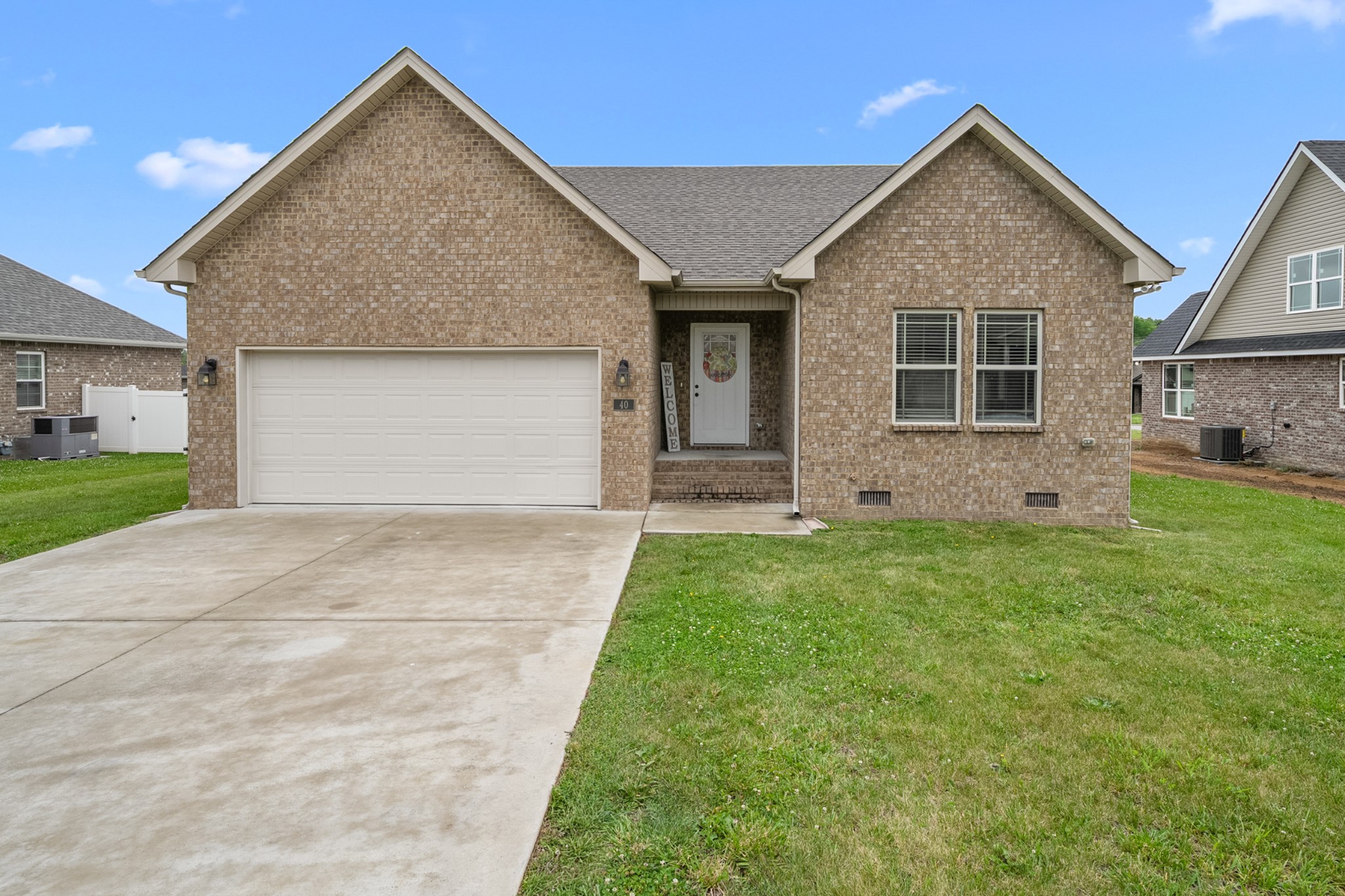 40 Daffodil Dr Property Photo 2