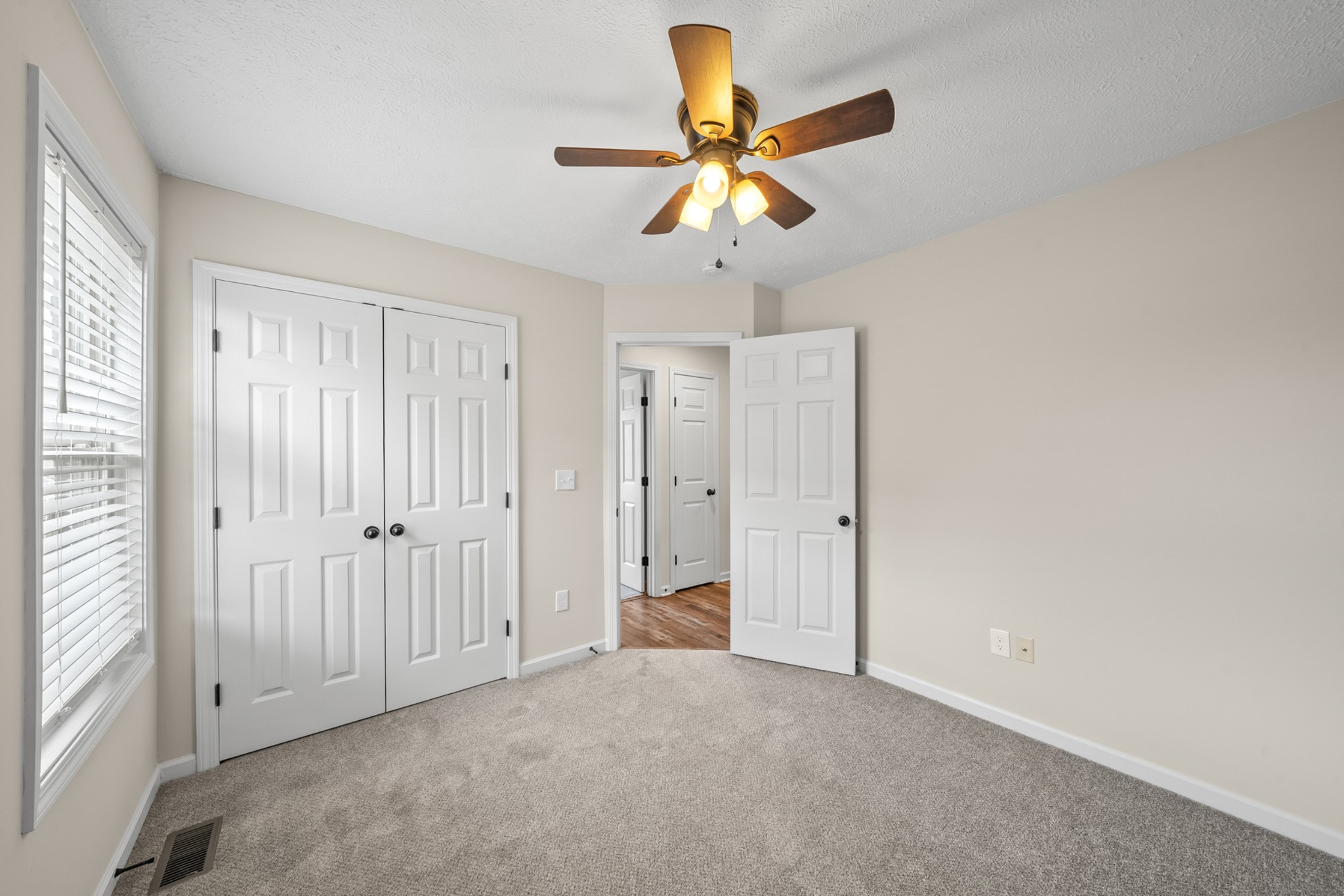 40 Daffodil Dr Property Photo 19