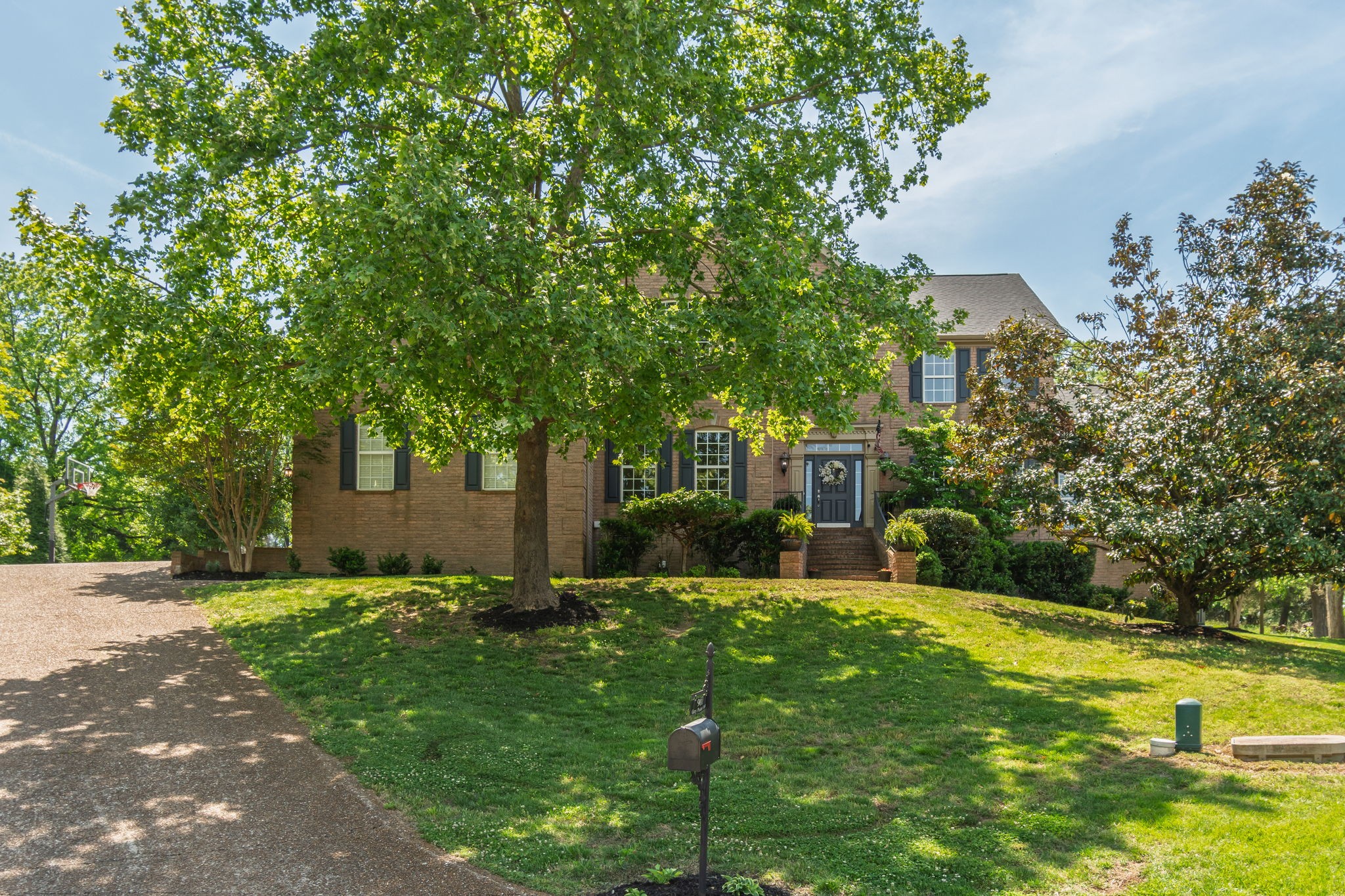 9015 Grey Pointe Ct