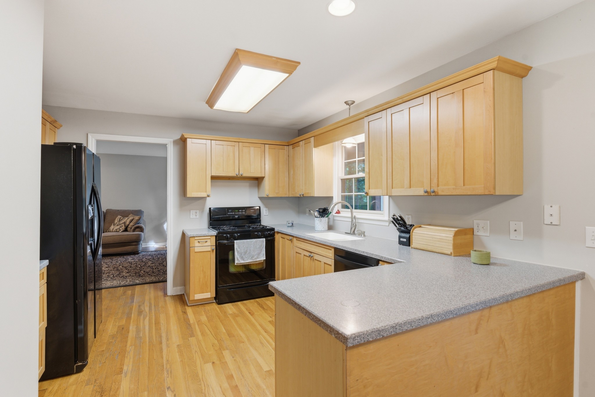 957 Ford Rd Property Photo 18