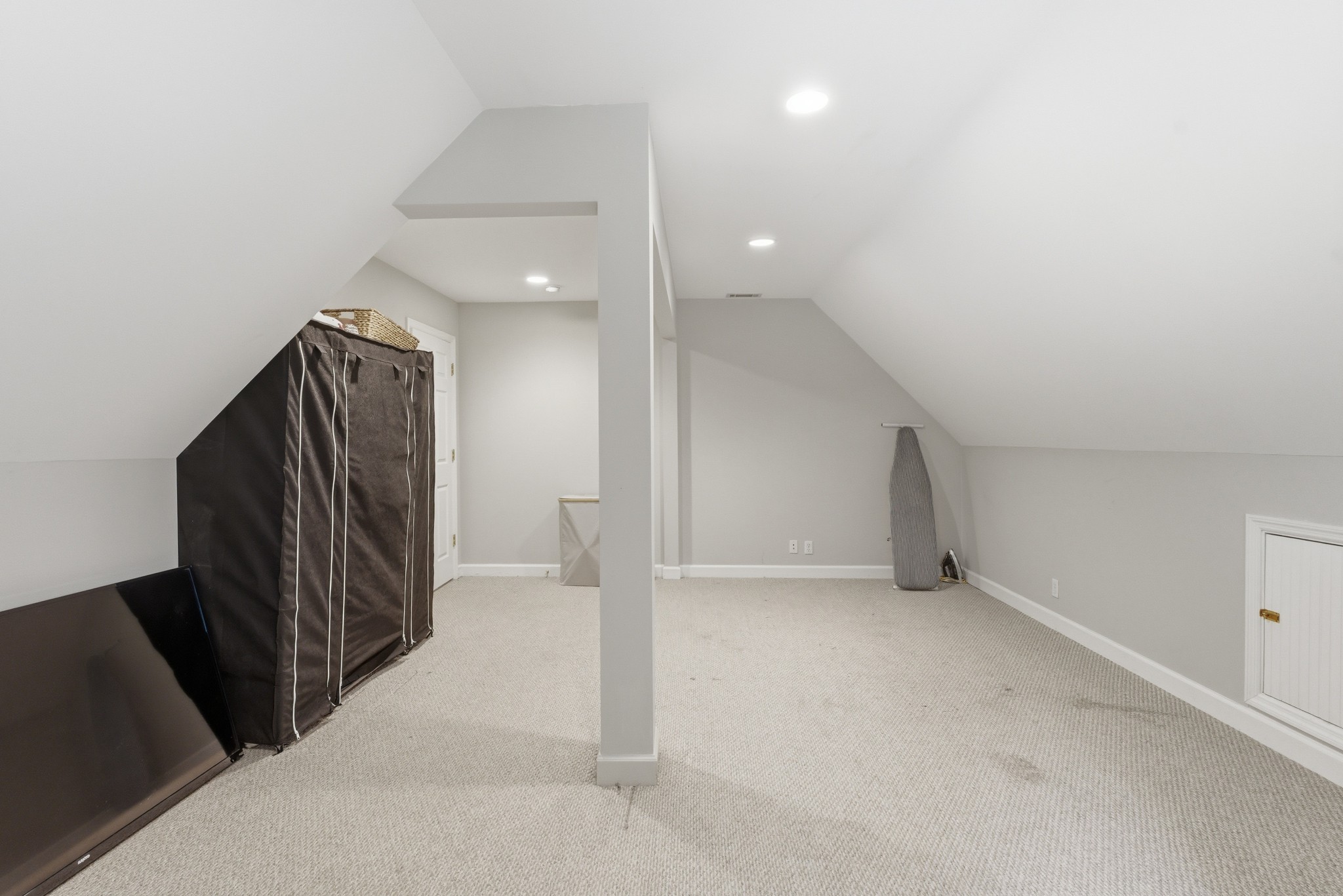 957 Ford Rd Property Photo 29