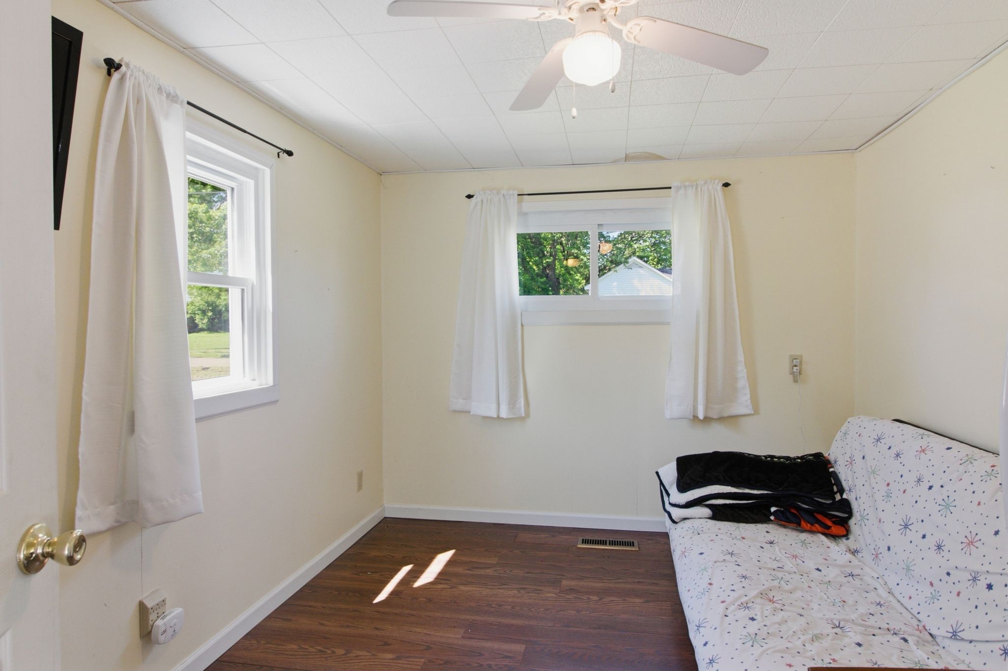 154 Winchester St Property Photo 12