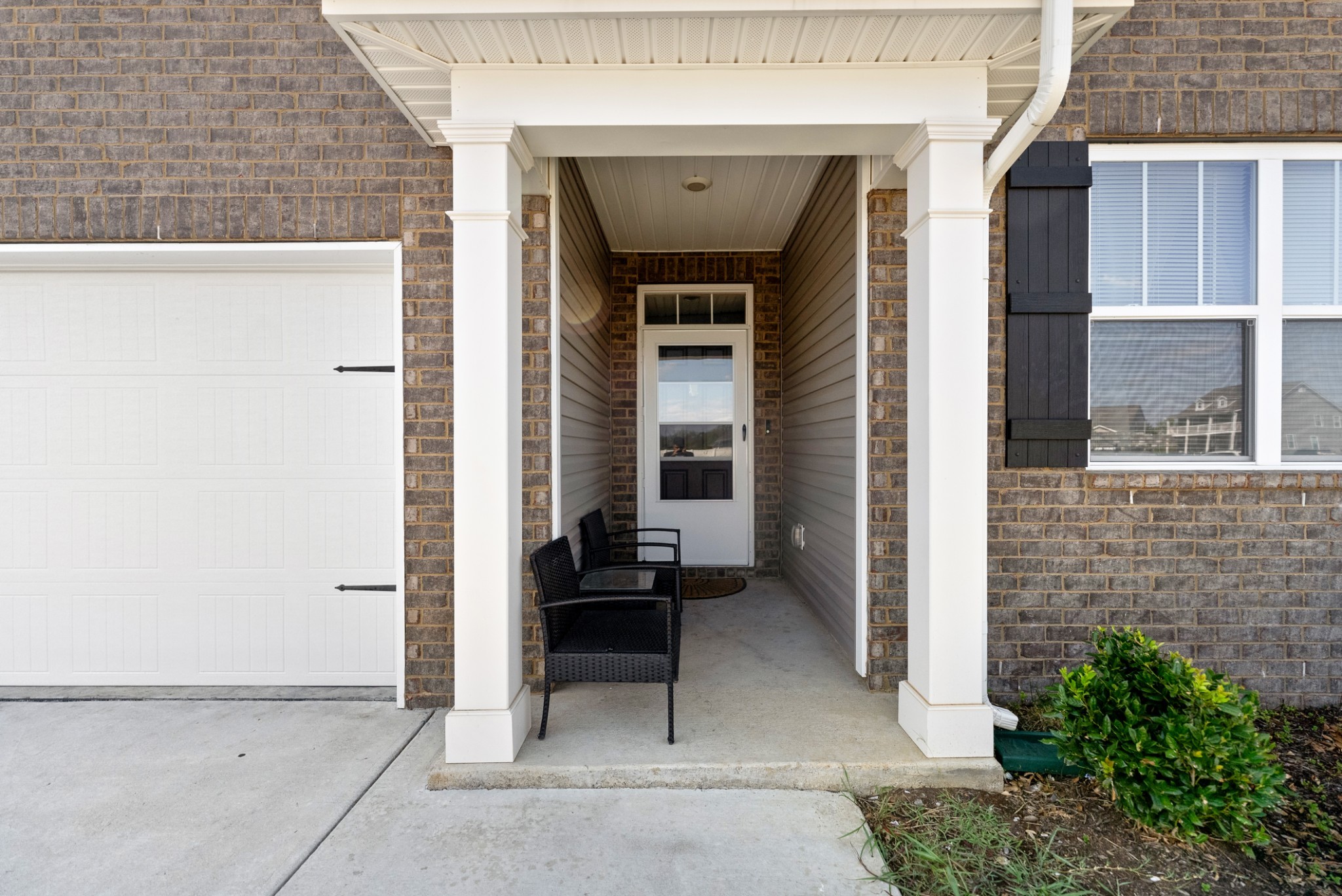 4237 Miranda Pl Property Photo 3