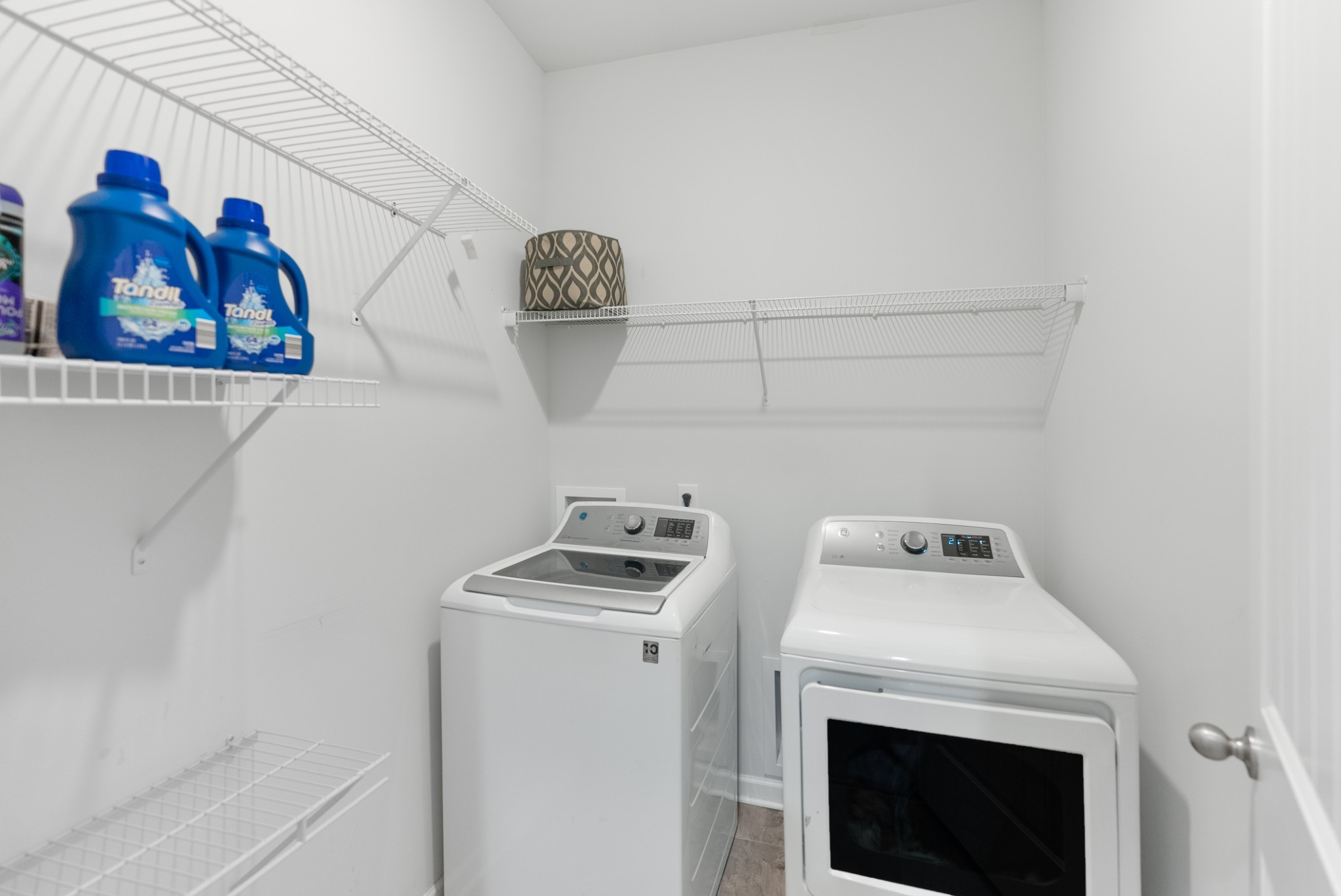 4237 Miranda Pl Property Photo 17