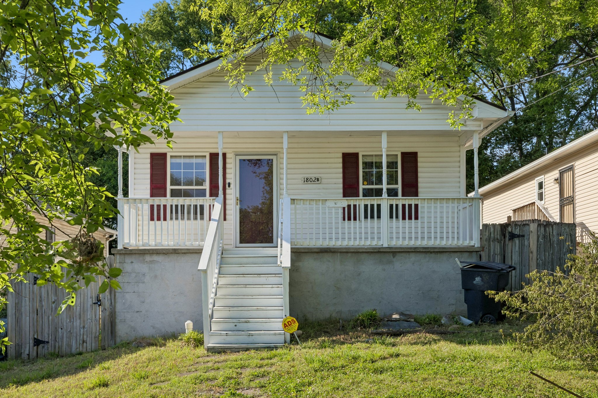 1802 Seminary St Property Photo 1