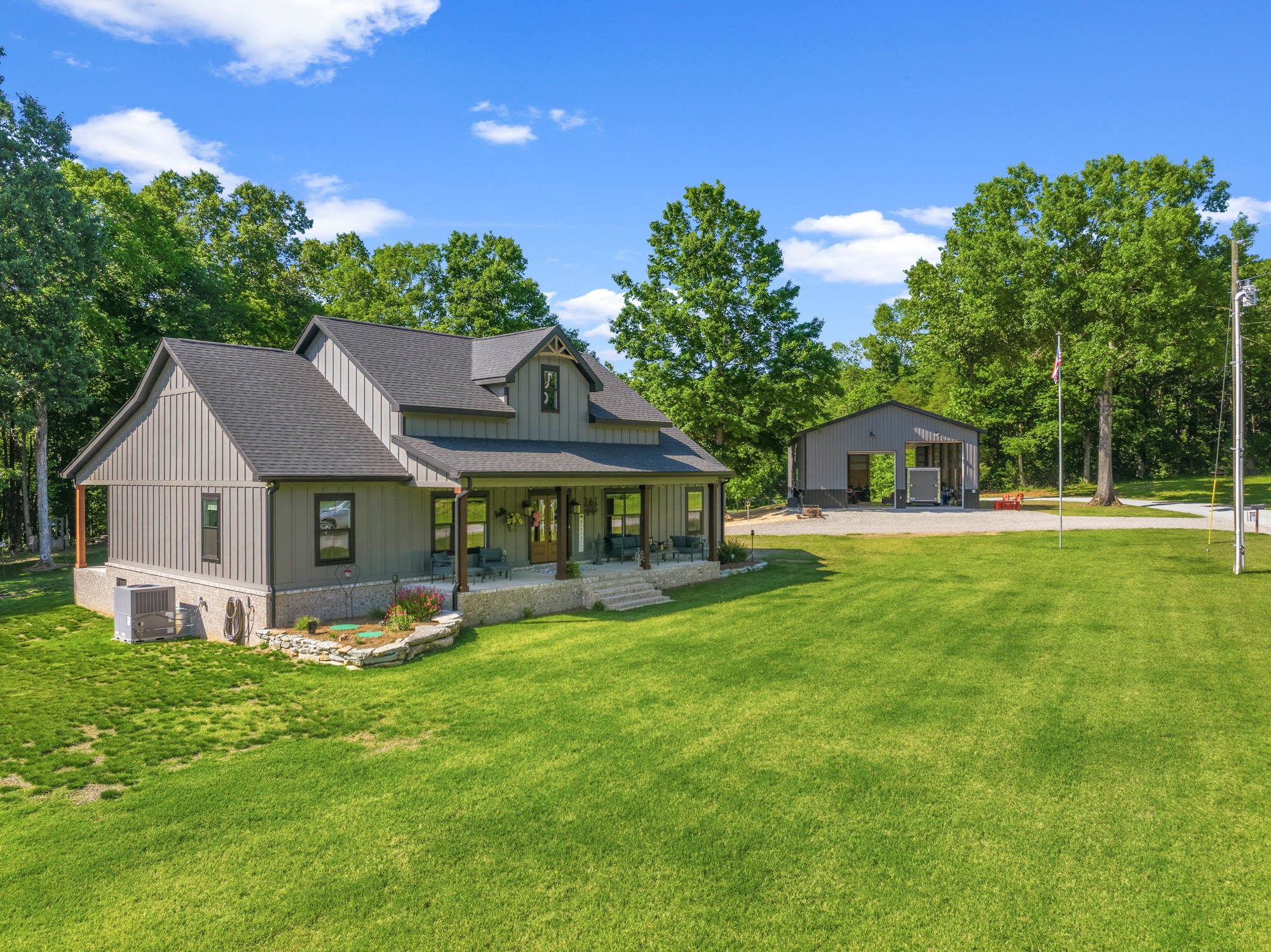 1144 Covenant Cove Ln Property Photo 1