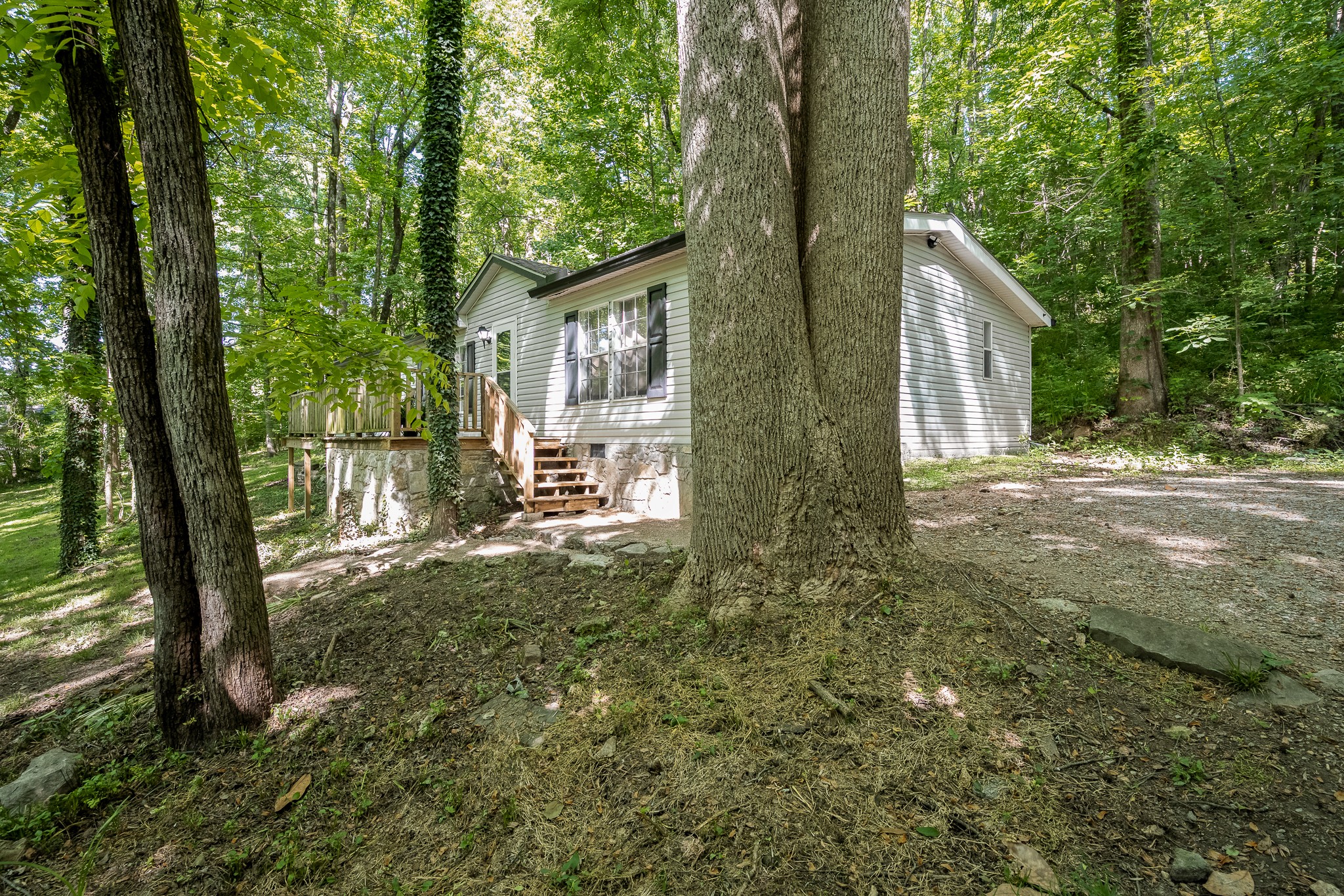 291 Joe Hart Rd Property Photo 1