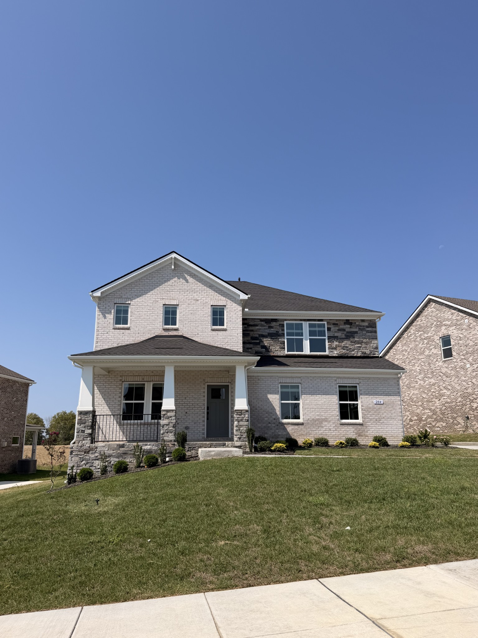 284 Johnnys Pl Property Photo 1