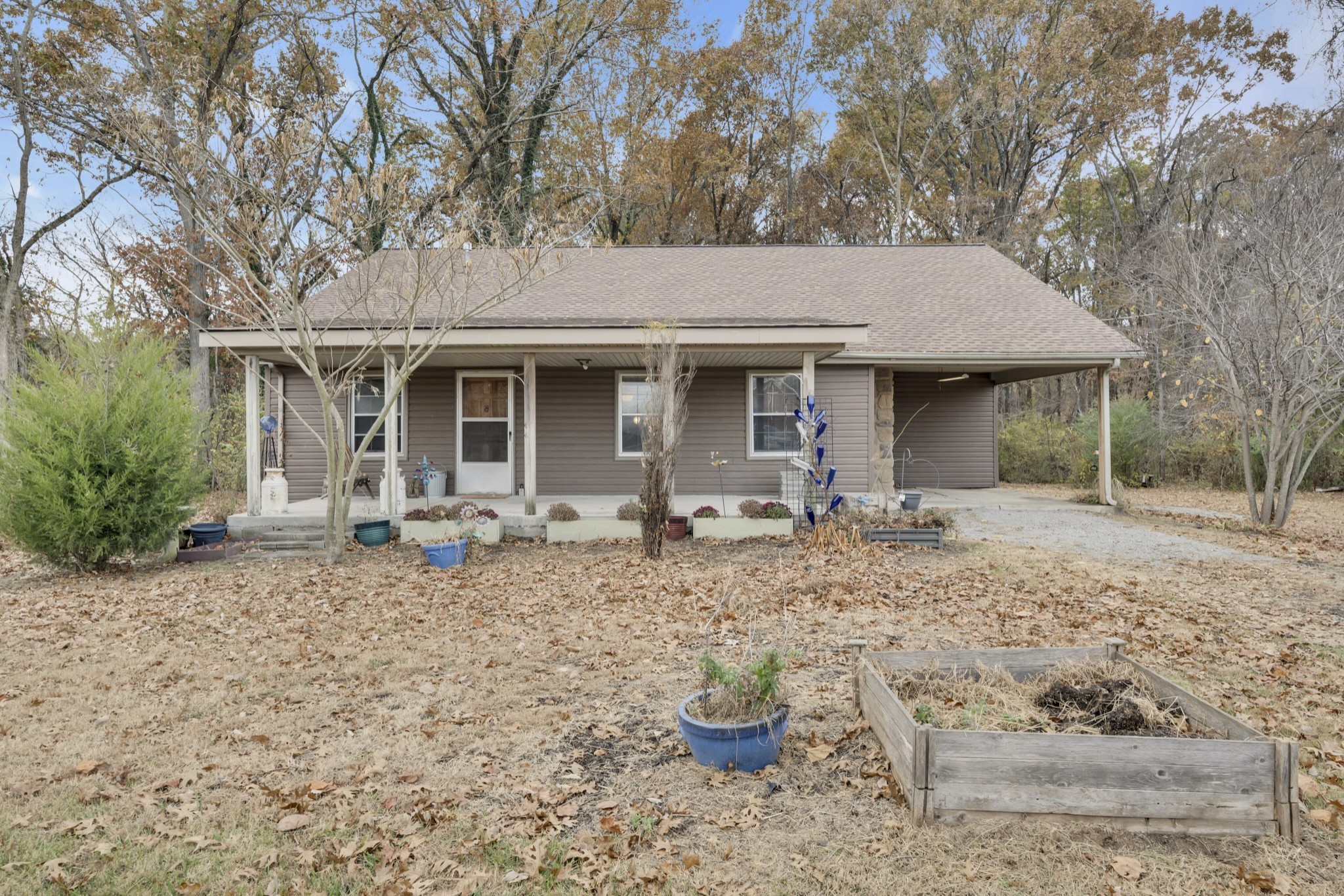 1305 Brinkley Rd Property Photo 1