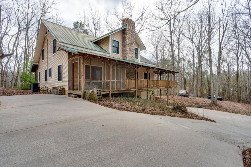 547 Hughes Road, SE