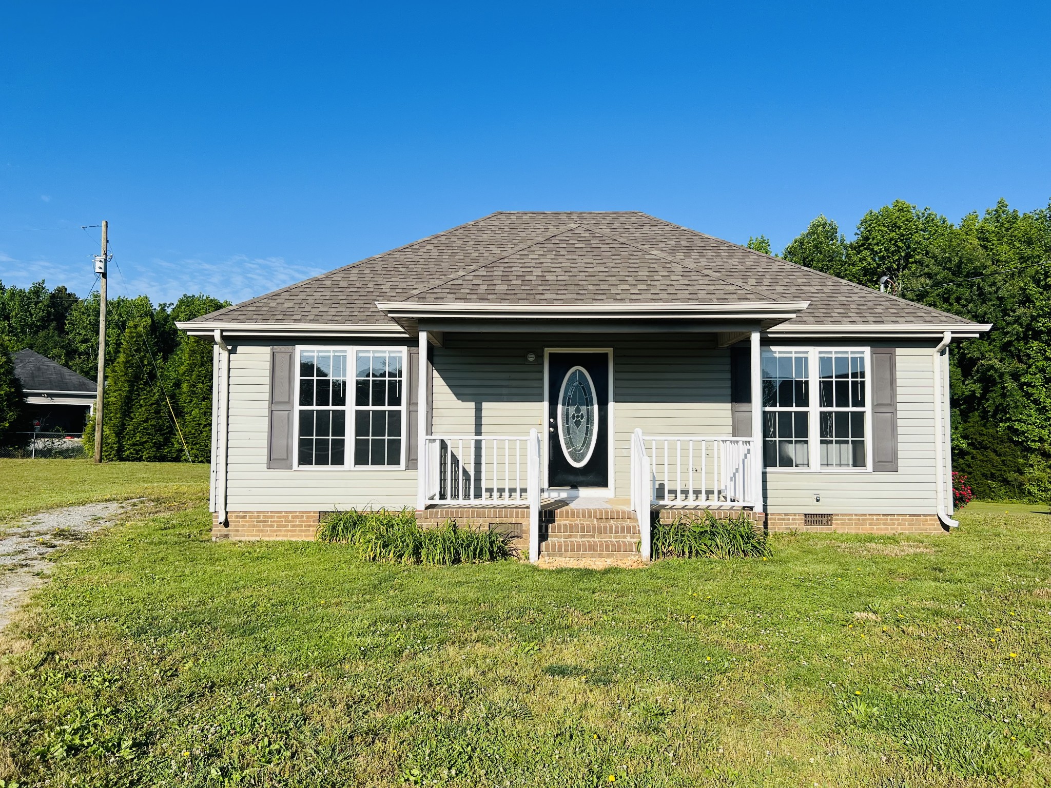 10 Boone Dr Property Photo 1