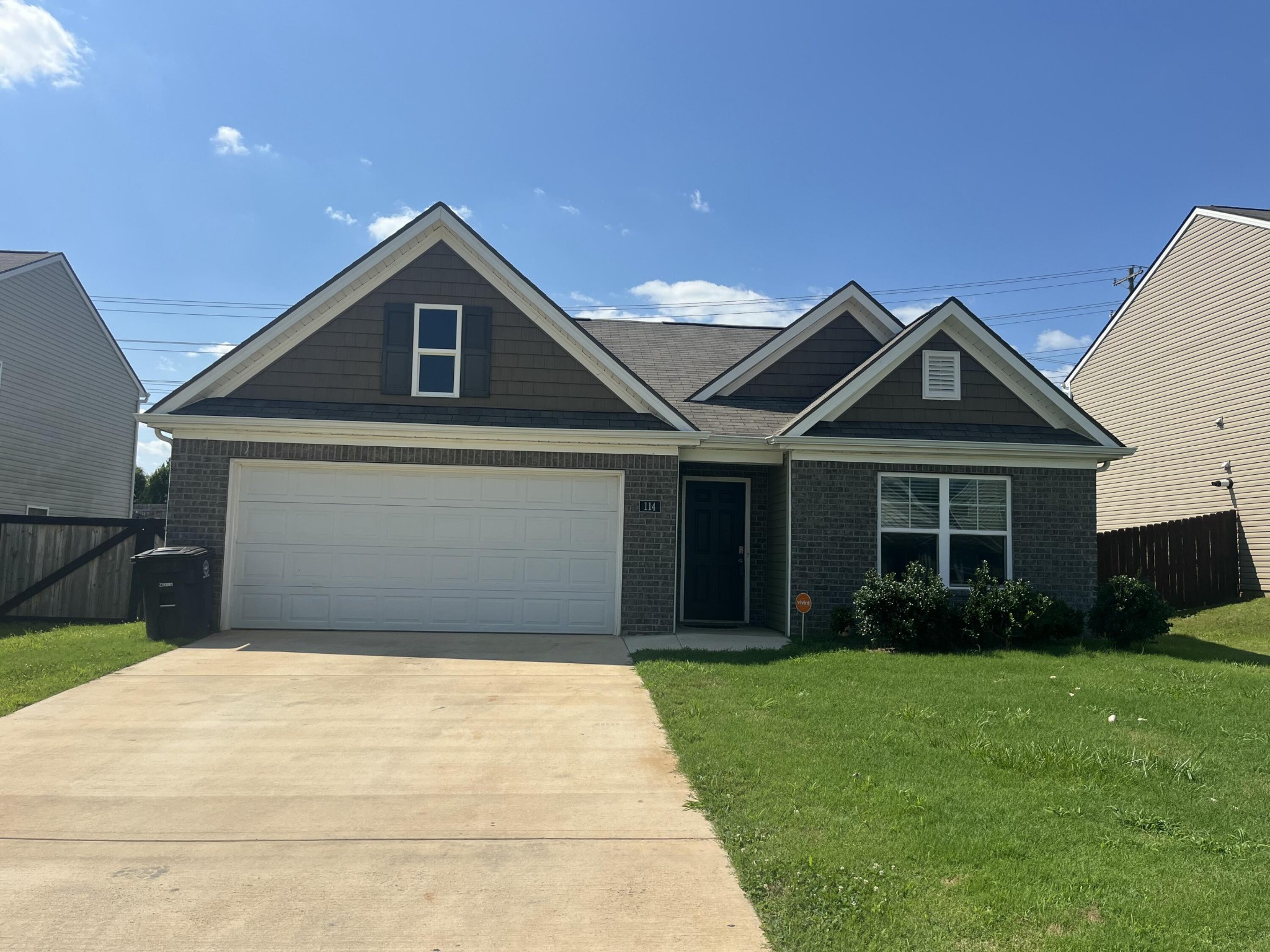 114 Dupitt Circle Property Photo 1