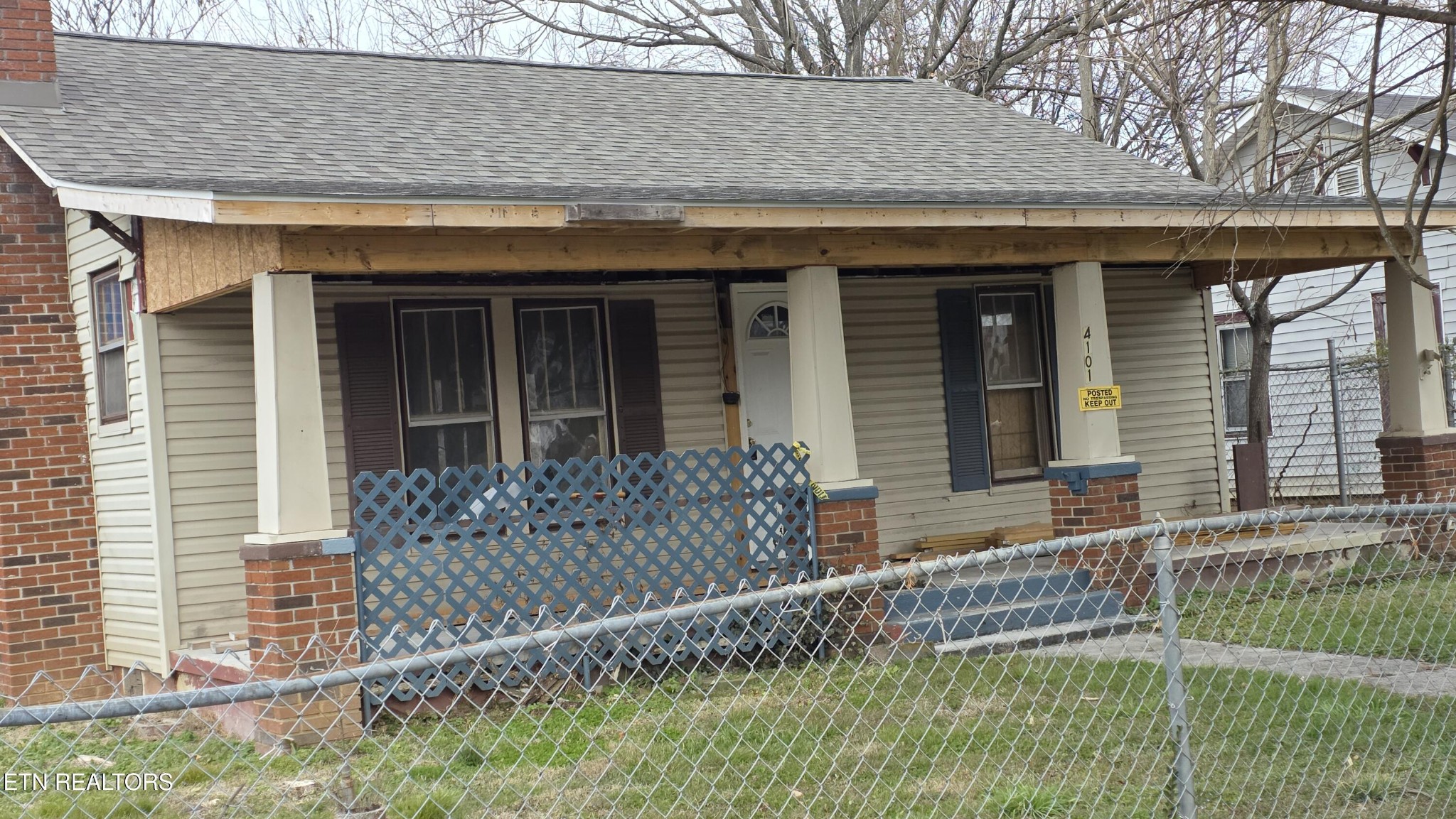 4101 Walker Blvd Property Photo 1