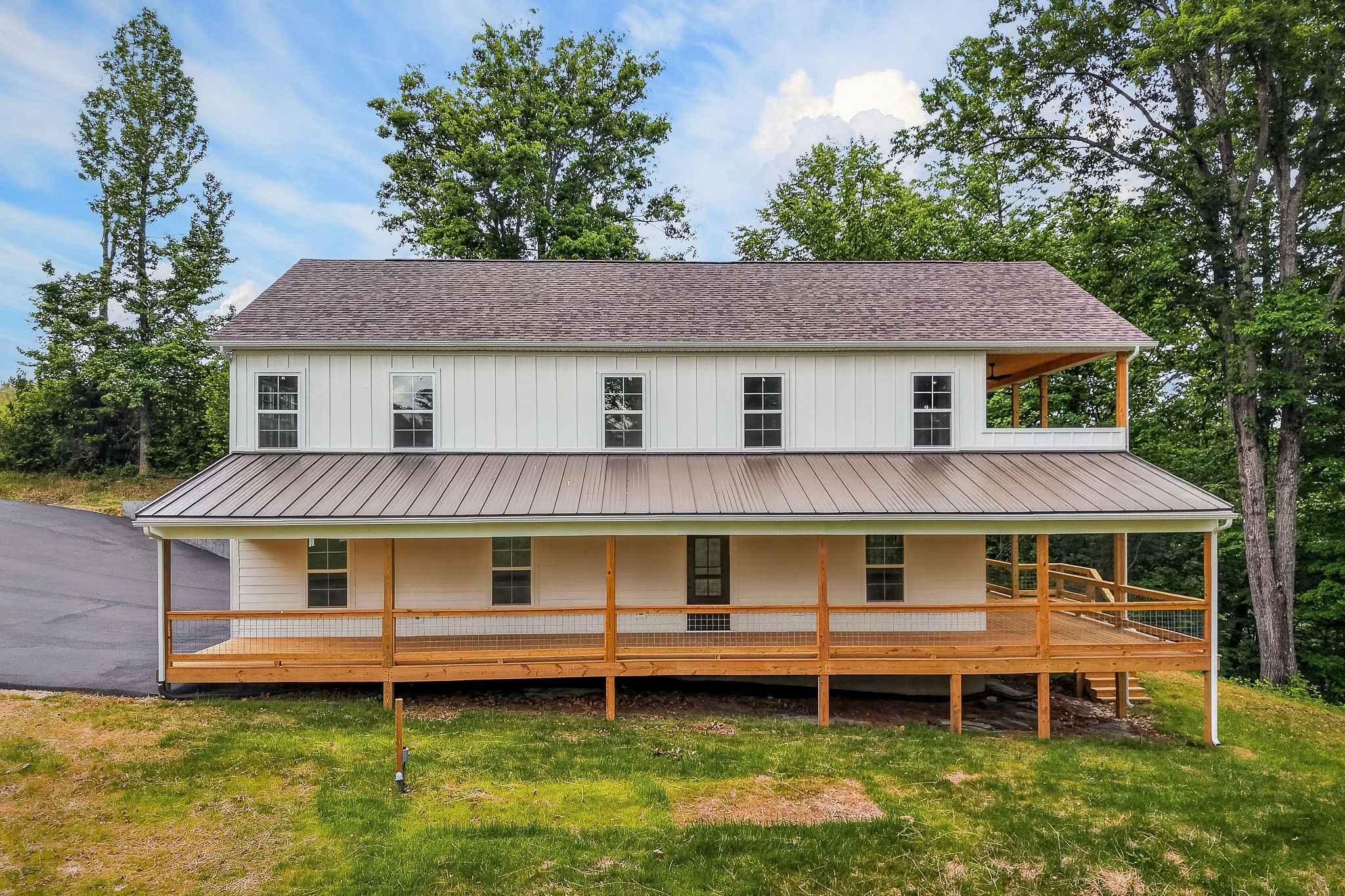 253 River Front Dr Property Photo 3