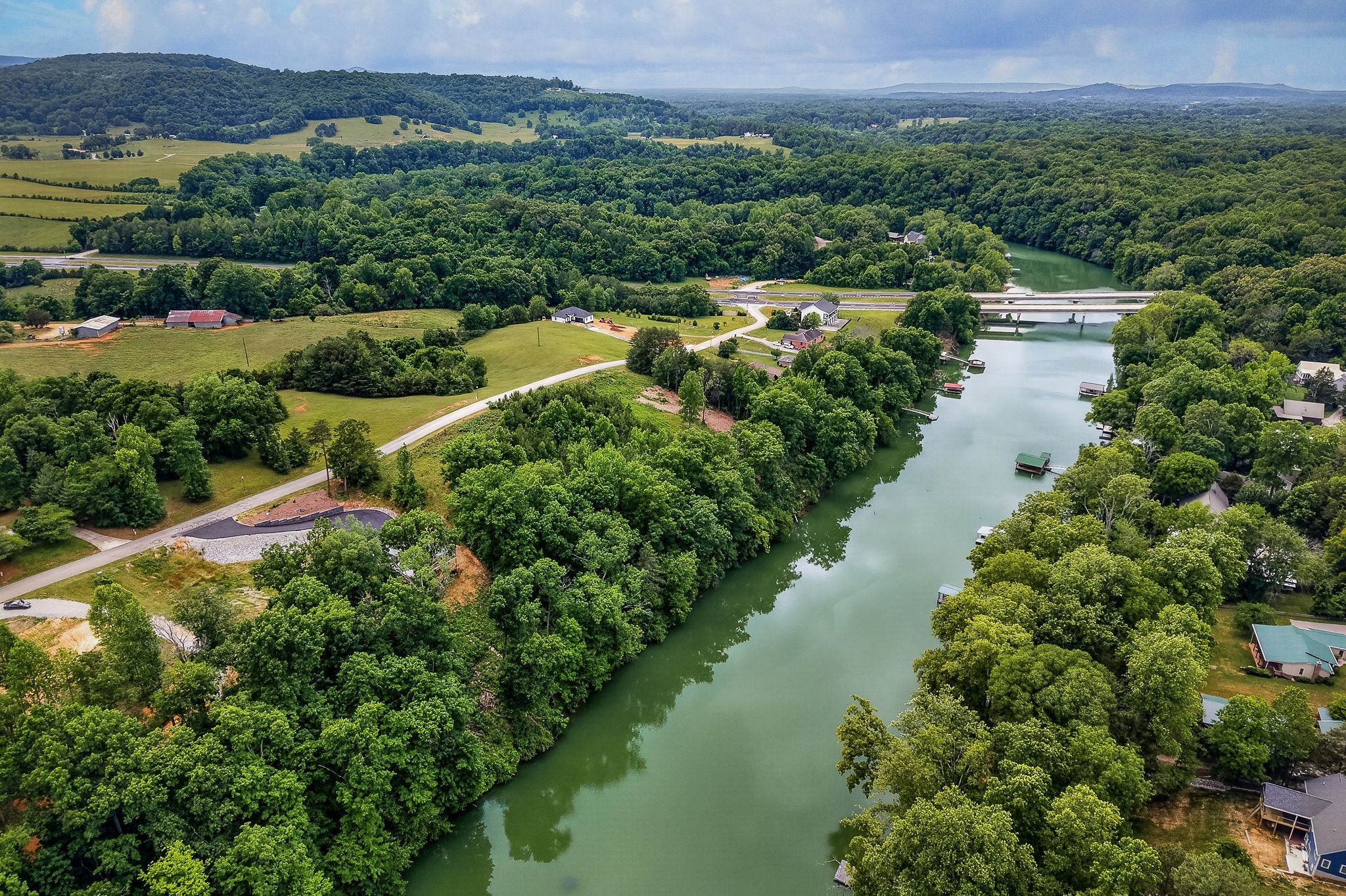 253 River Front Dr Property Photo 14