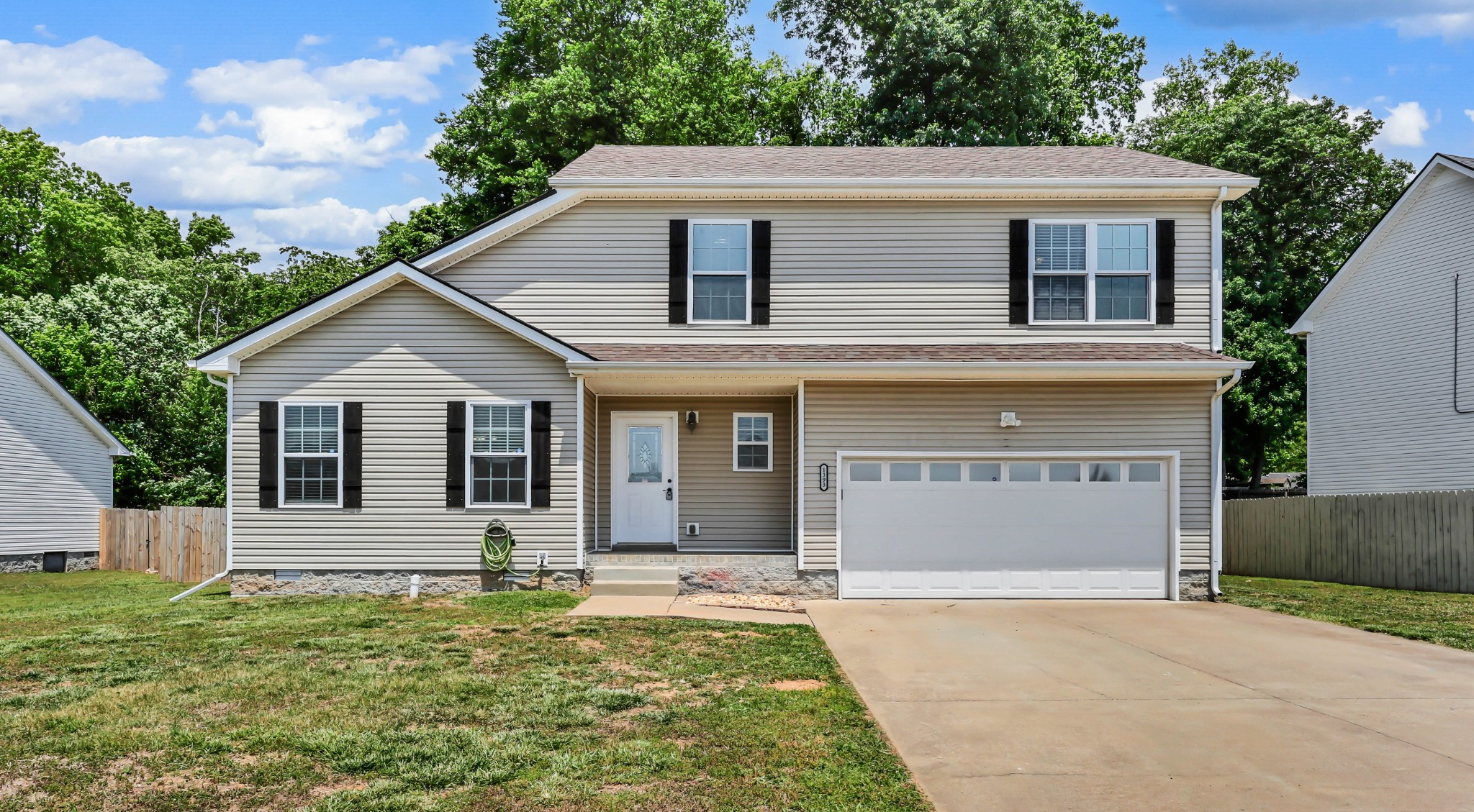 1393 Scrub Oak Dr Property Photo 2