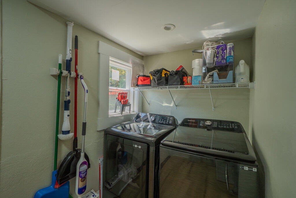 3810 Catalpa Avenue Property Photo 16