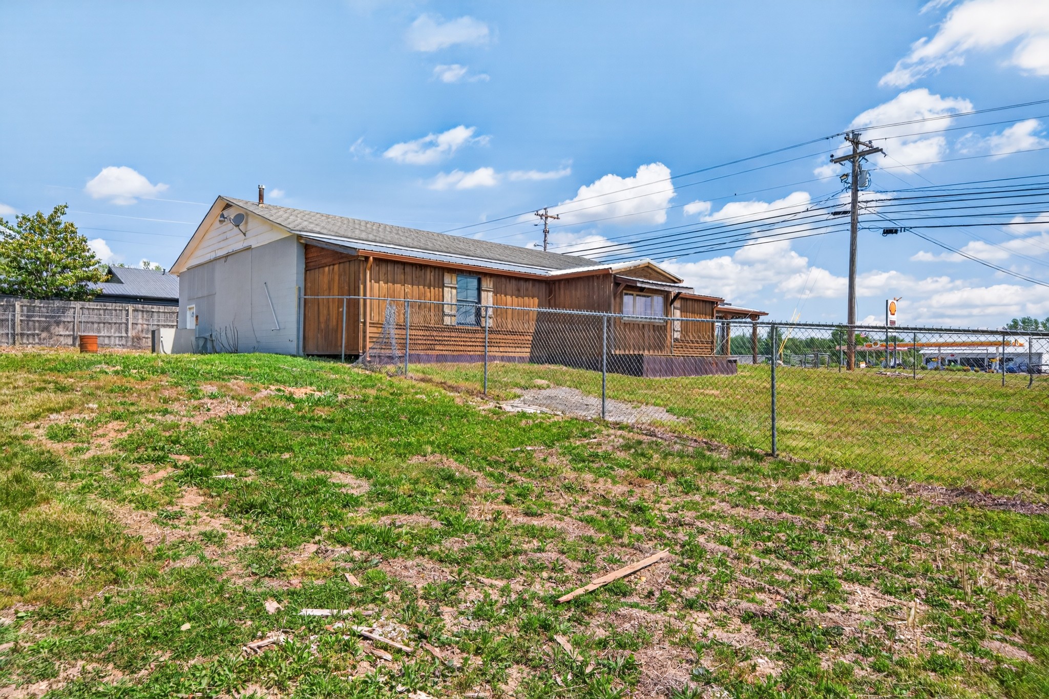 3239 Nashville Hwy Property Photo 6