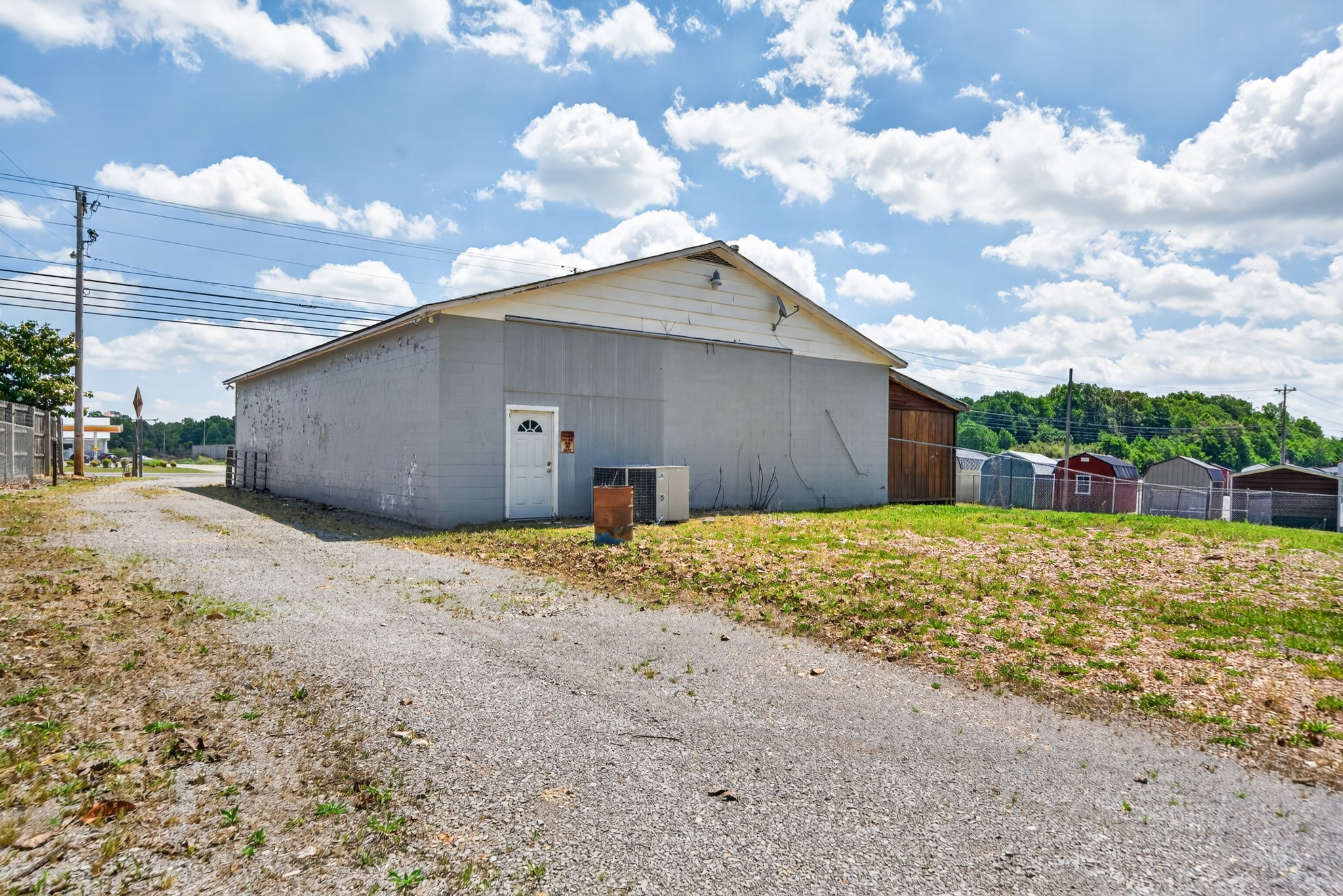 3239 Nashville Hwy Property Photo 7