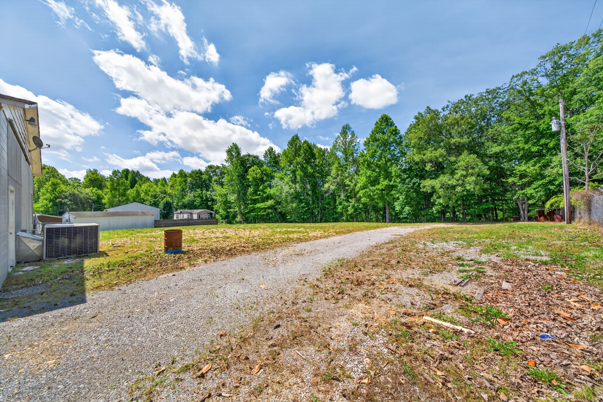 3239 Nashville Hwy Property Photo 8