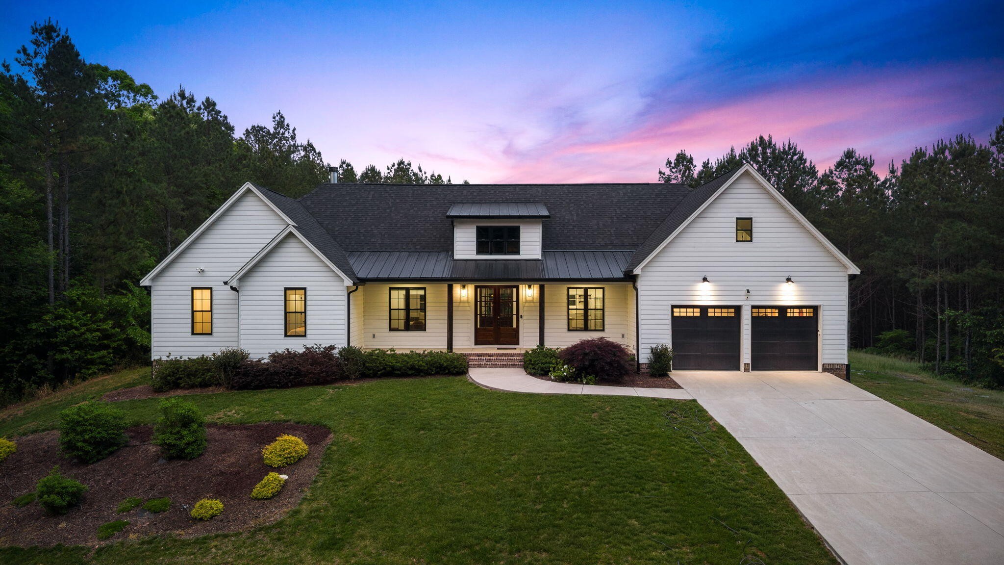1618 Van Davis Road, NW