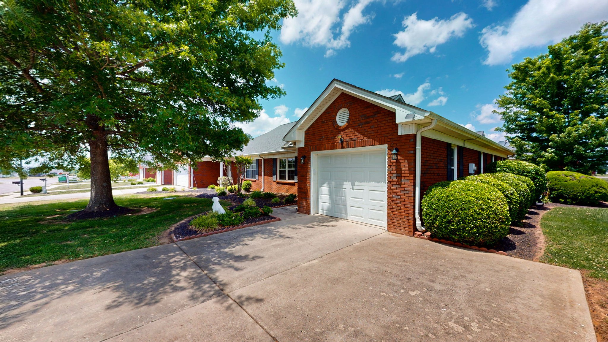 109 Horseshoe Ct Property Photo 4