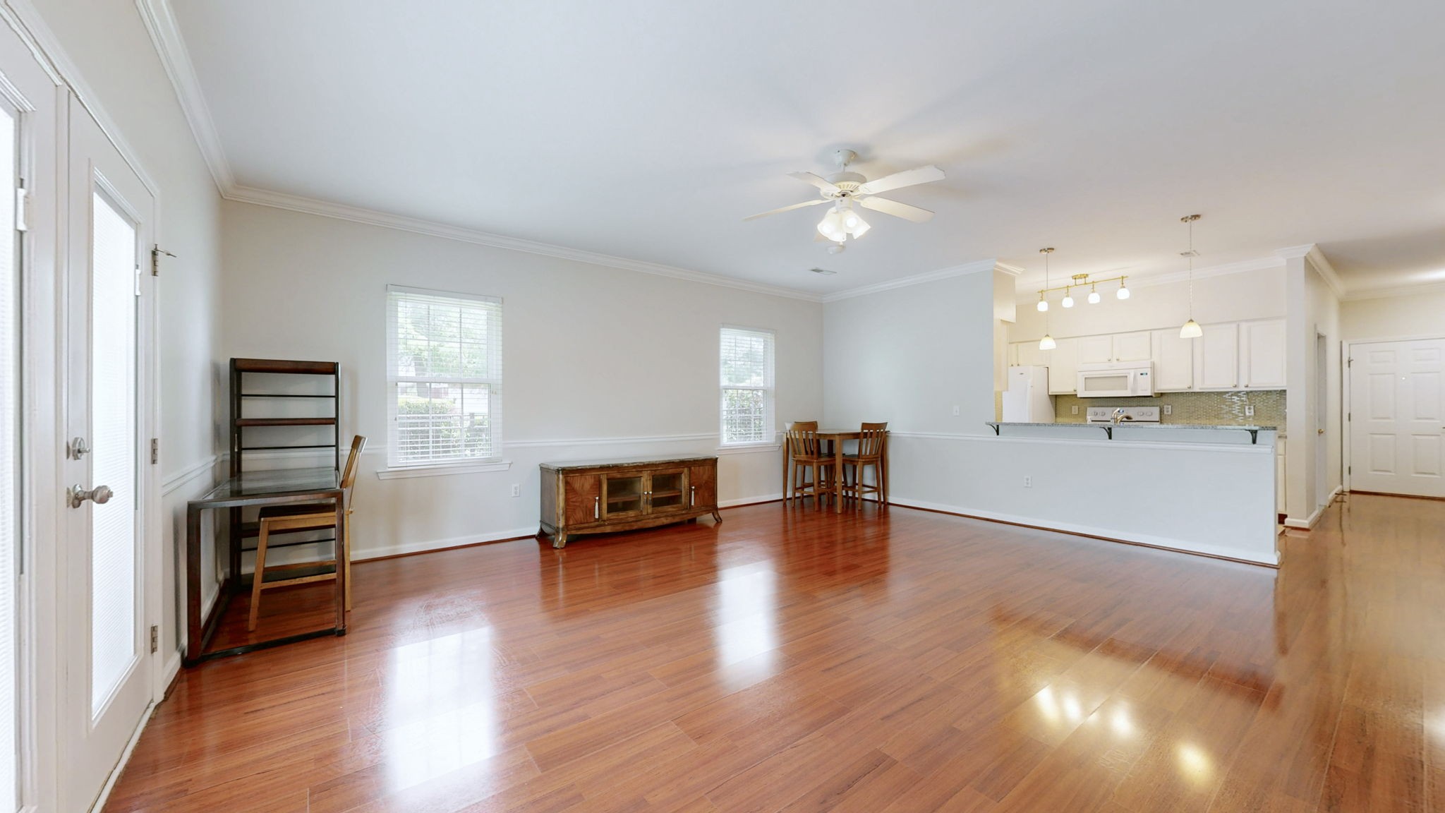 109 Horseshoe Ct Property Photo 6