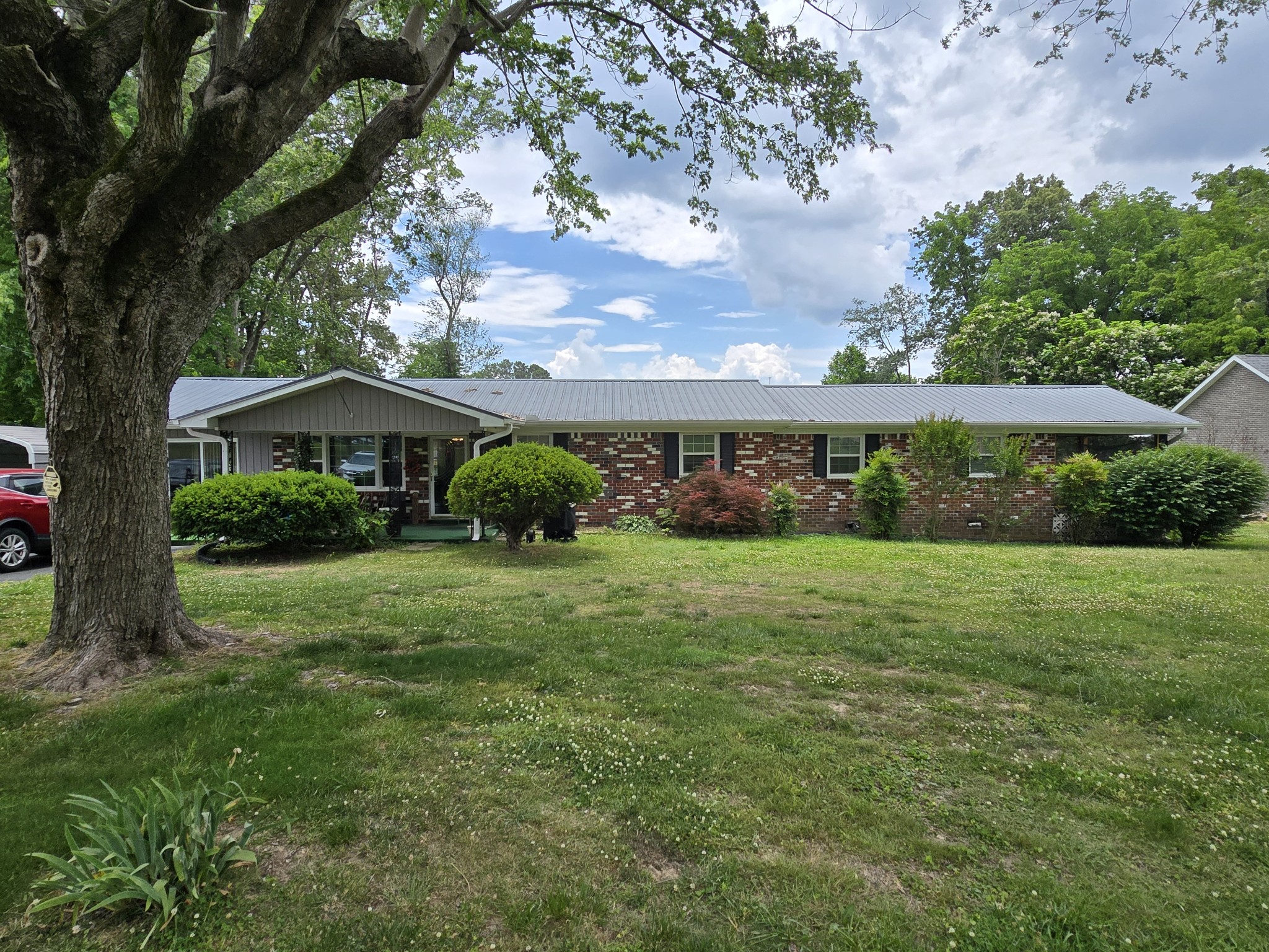 203 Cherry Ln Property Photo 1