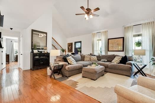 310 Silver Springs Trail, Nw Property Photo 1