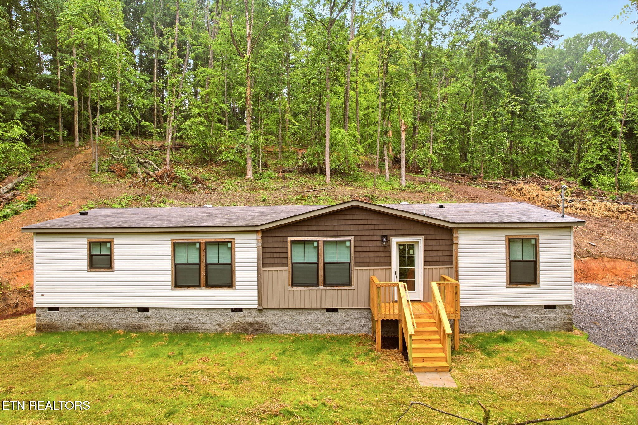 283 Farmers Hollow Rd Property Photo 1