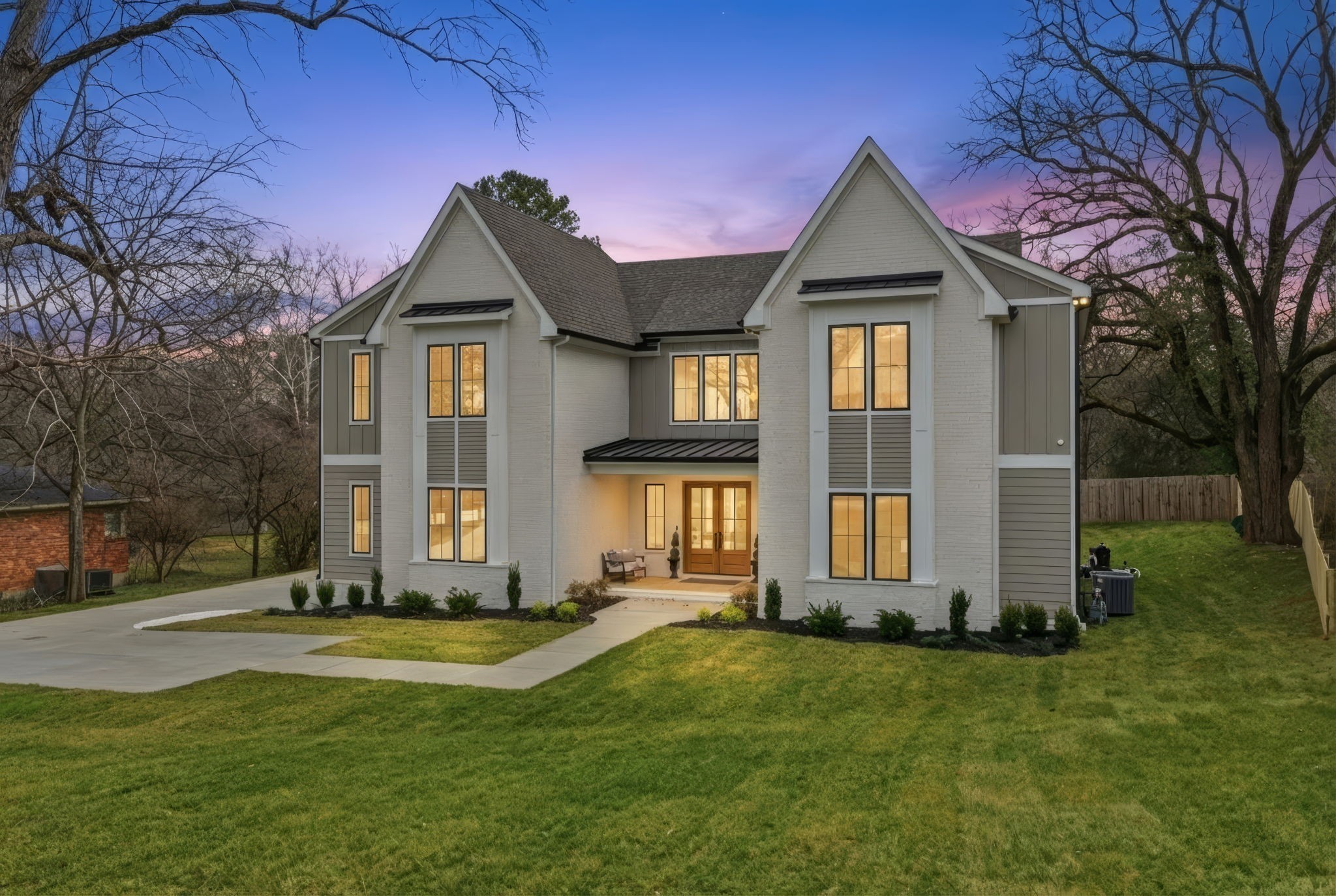 1107 Lipscomb Dr