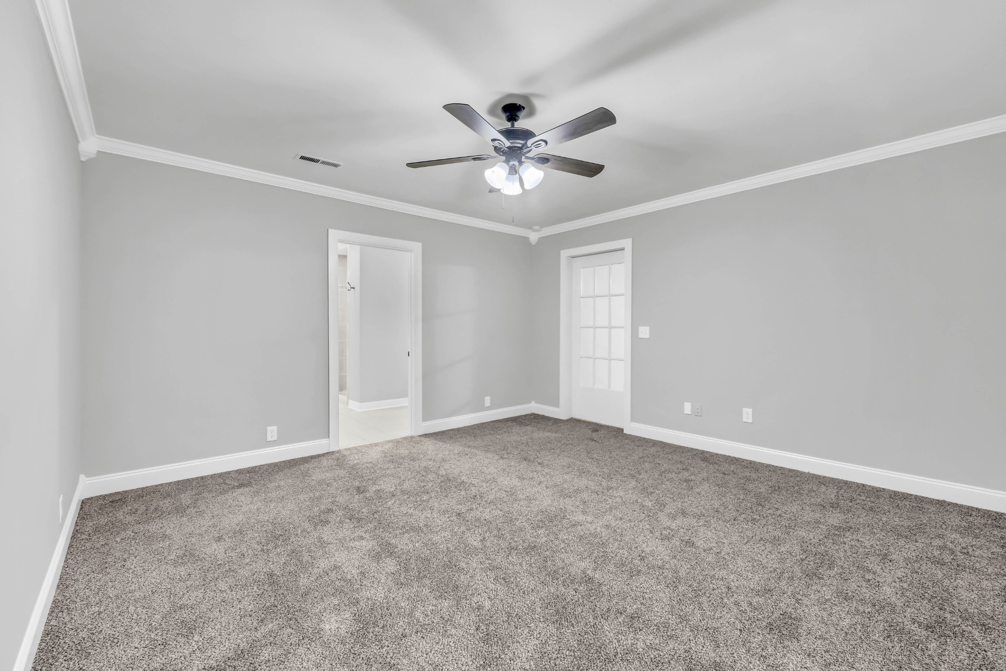 110 E Mcknight Dr Property Photo 25