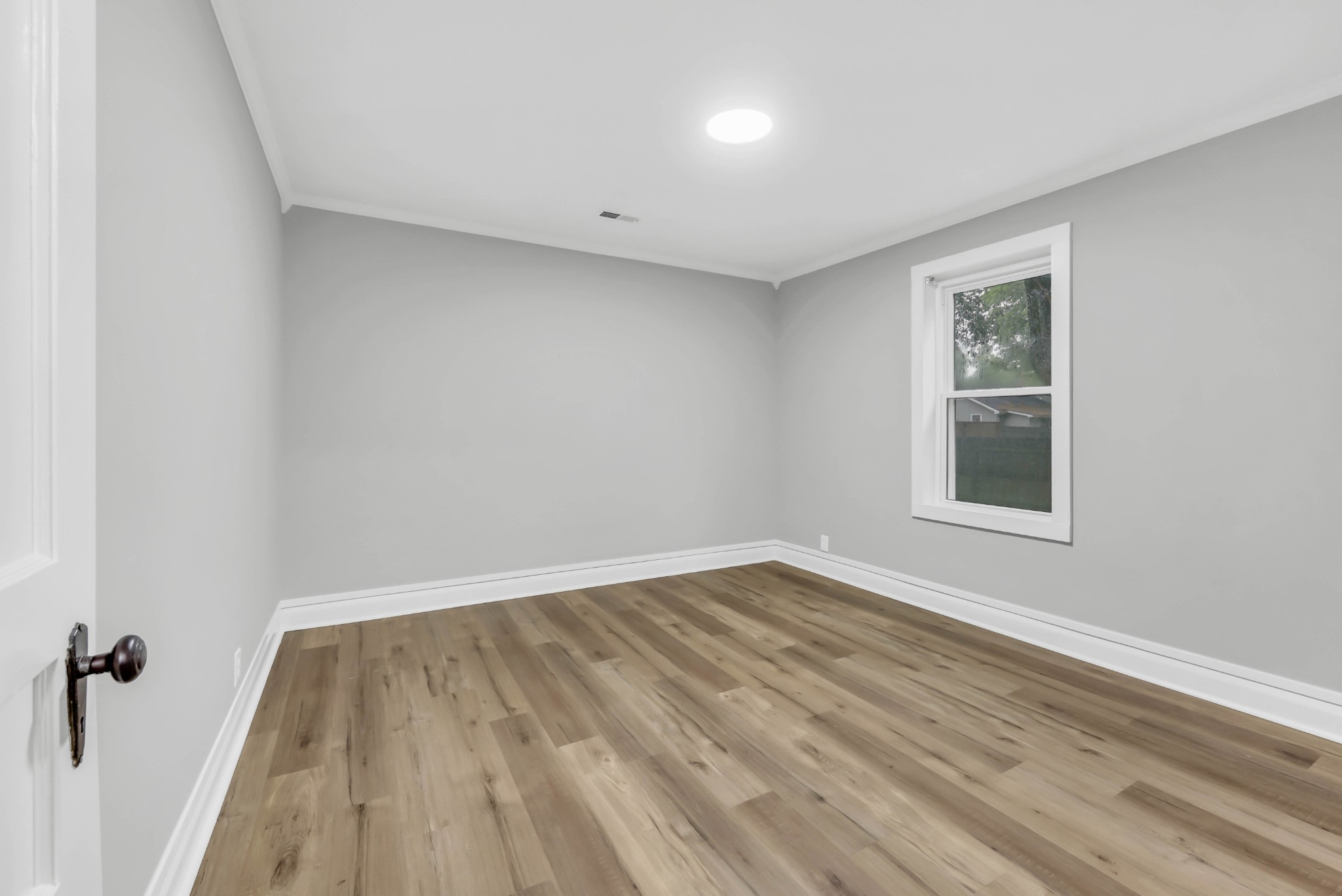 110 E Mcknight Dr Property Photo 31